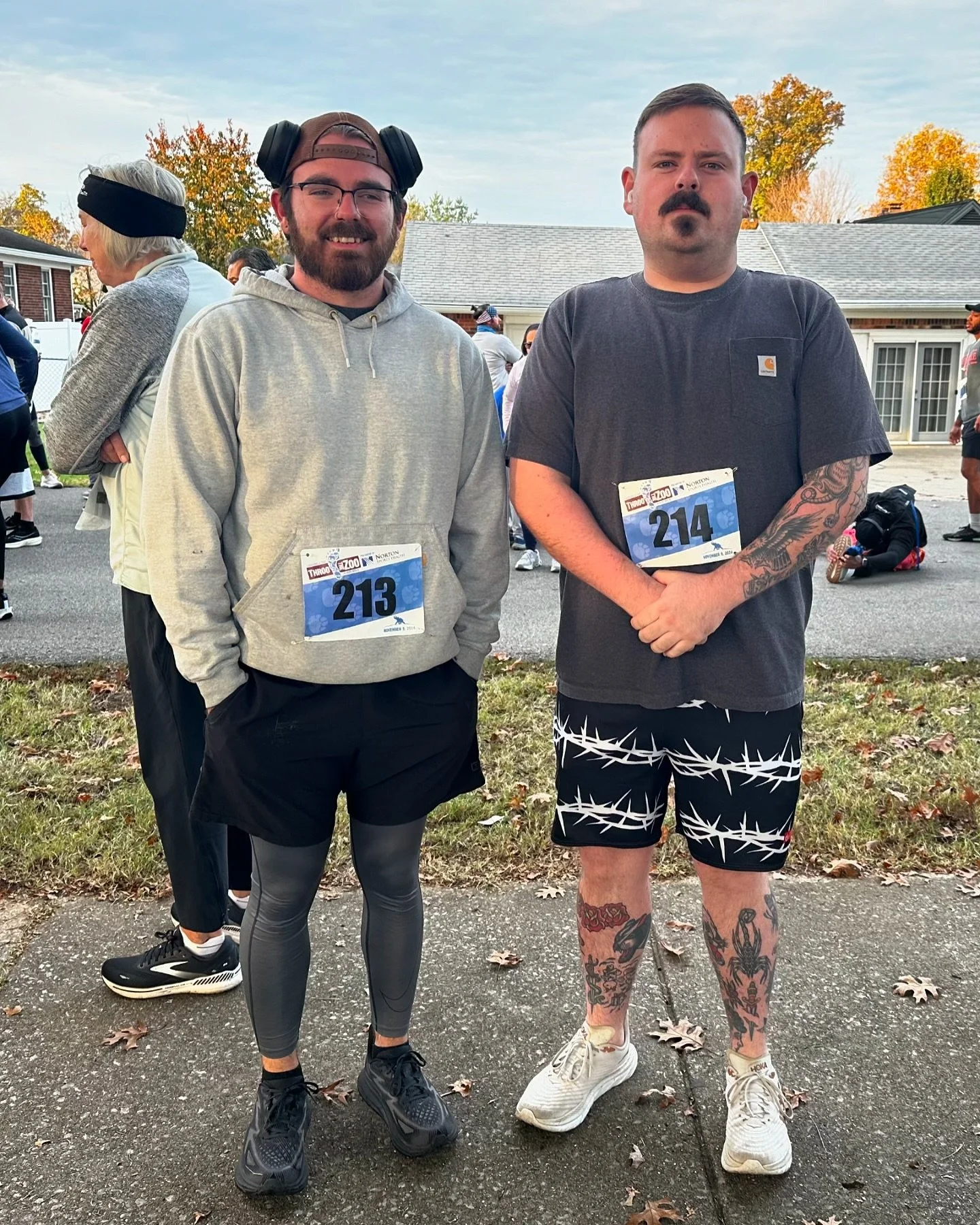Ran my first 5k this morning with my mom, brother and like 10,000 other people.  People say we look alike, do we look alike?