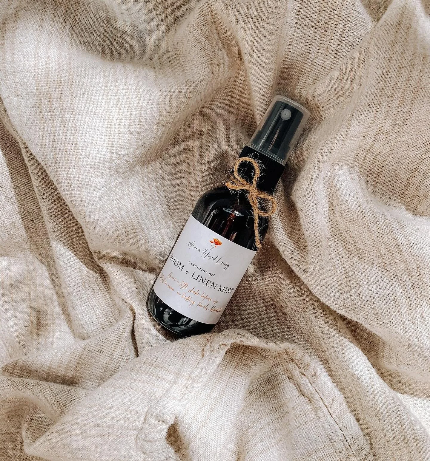 Cozy Fall Home Room + Linen Mist 🌿 

As we&rsquo;ve entered the last month of summer, I have noticed how my mind is slowly starting to shift to fall mode.

While summer may still be in full swing (temperatures say so), I am aware of the very subtle 