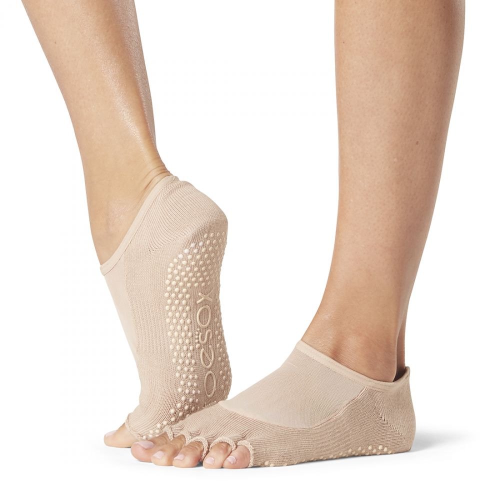 Nude-Luna-half-toe-grip-socks.jpeg
