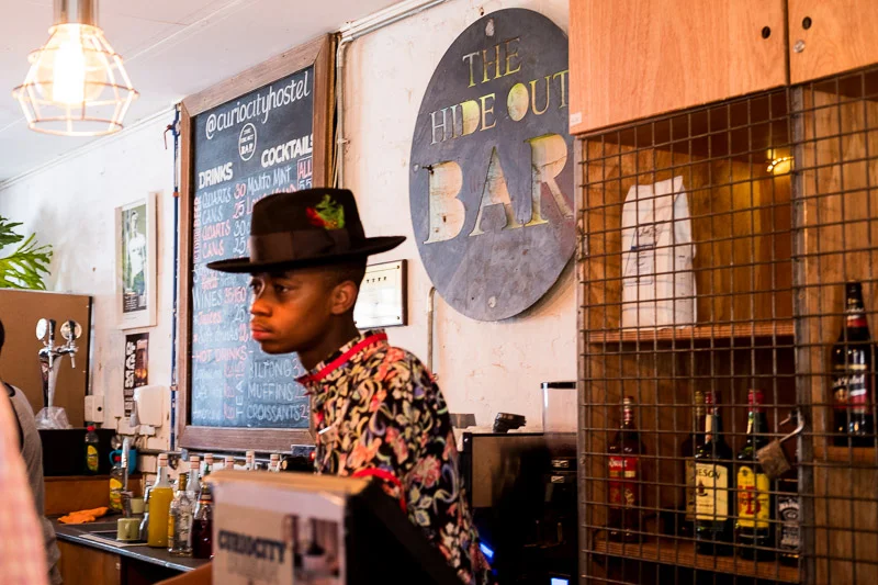 Die Bar im Curiocity Backpackers