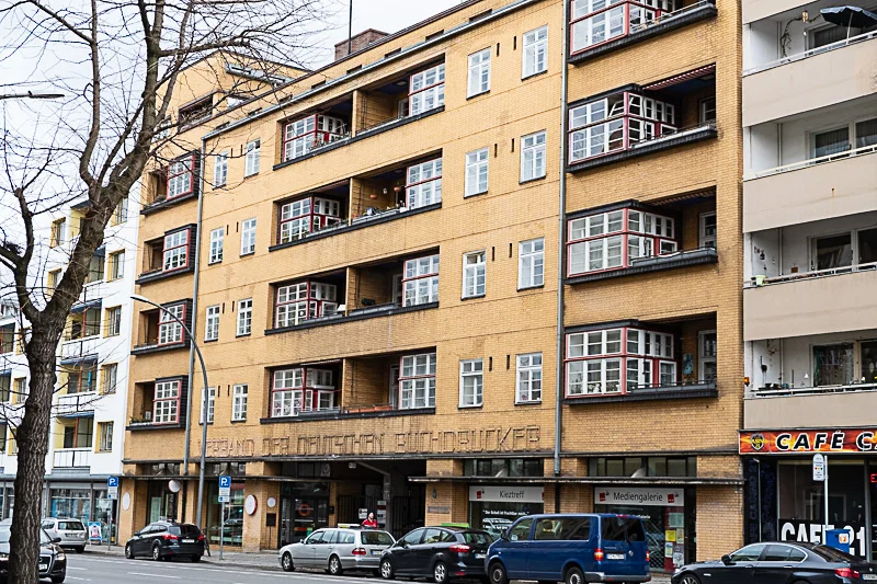 Ein unter Denkmalschutz stehendes Bauhaus Gebäude