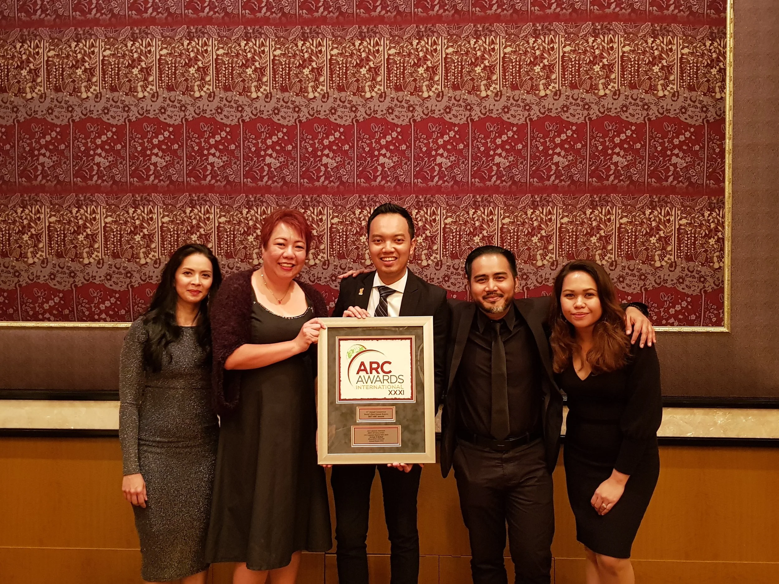Laporan Tahunan AirAsia X raih Anugerah Terbaik Malaysia