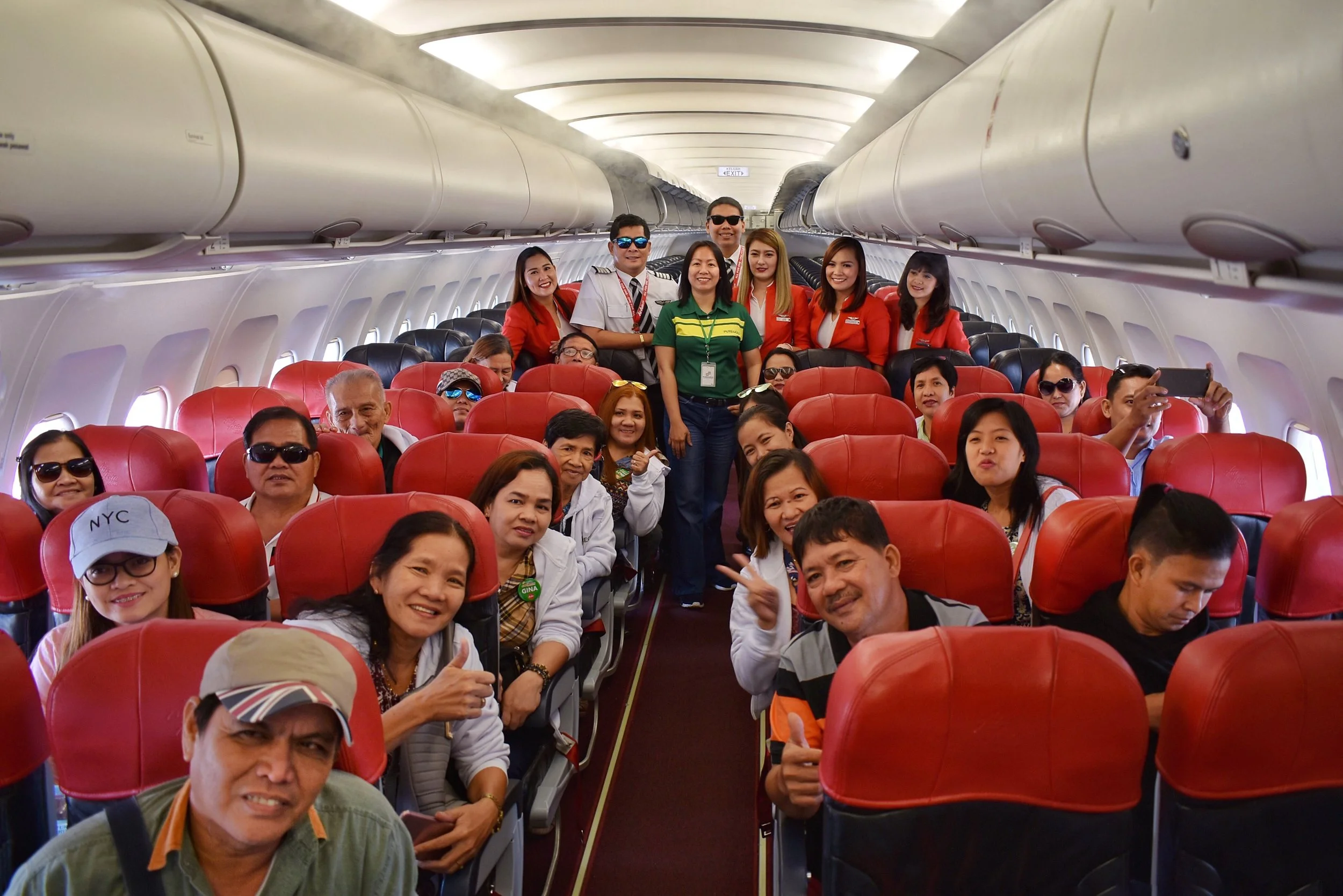Puregold unveils second plane livery in partnership with AirAsia Lucky Aling Puring members and their family get to fly for free!