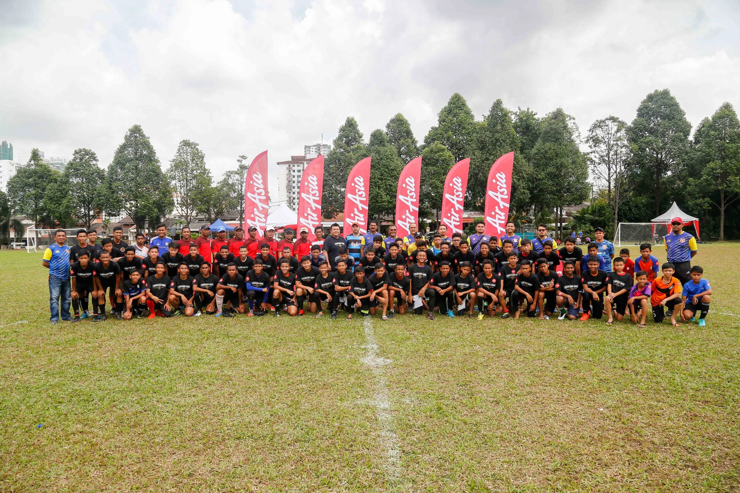 AirAsia cungkil bakat muda melalui sesi uji bakat PJ Rangers