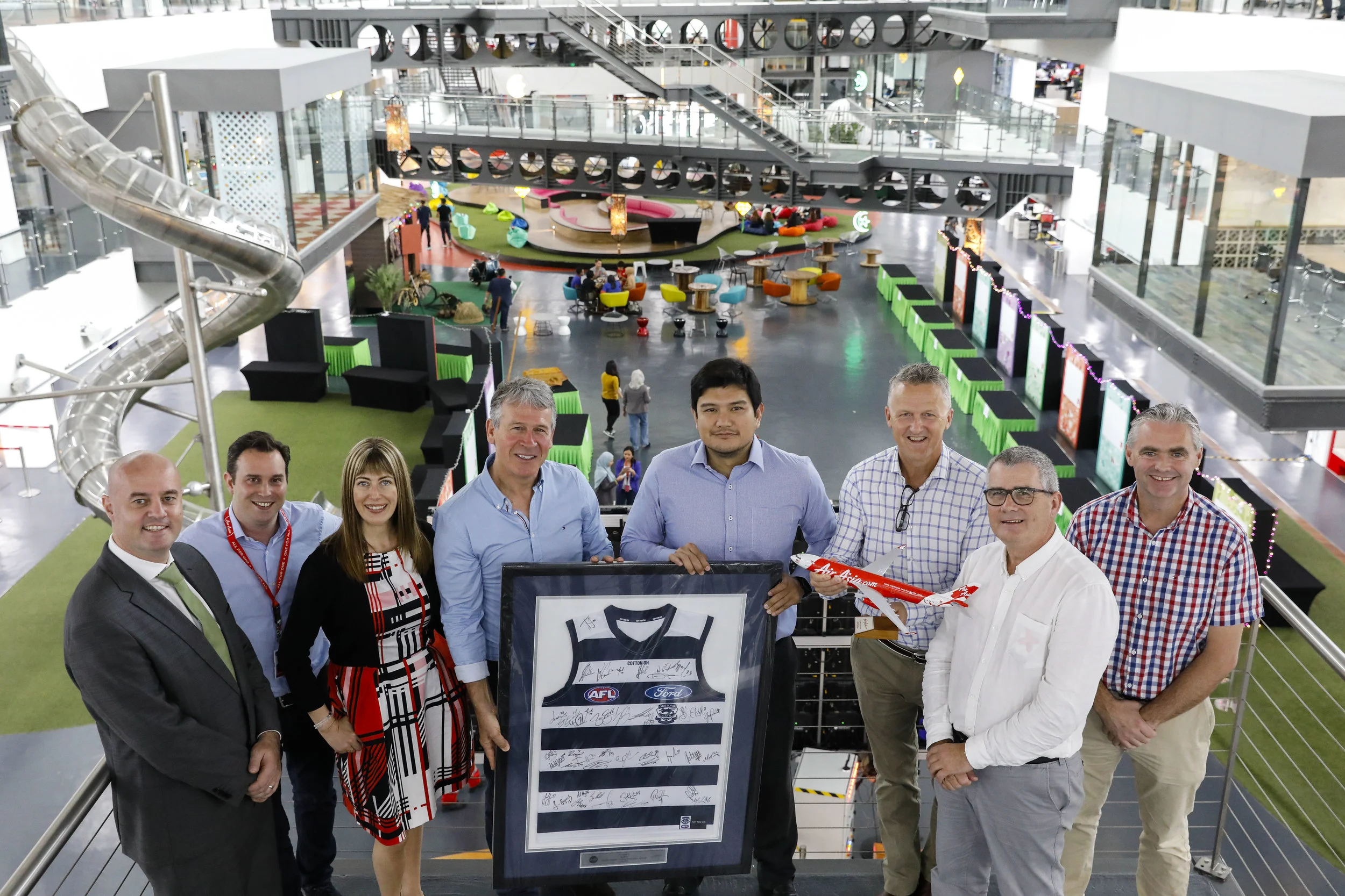 AirAsia ​meets with Victorian delegation ahead of direct services to Melbourne Avalon