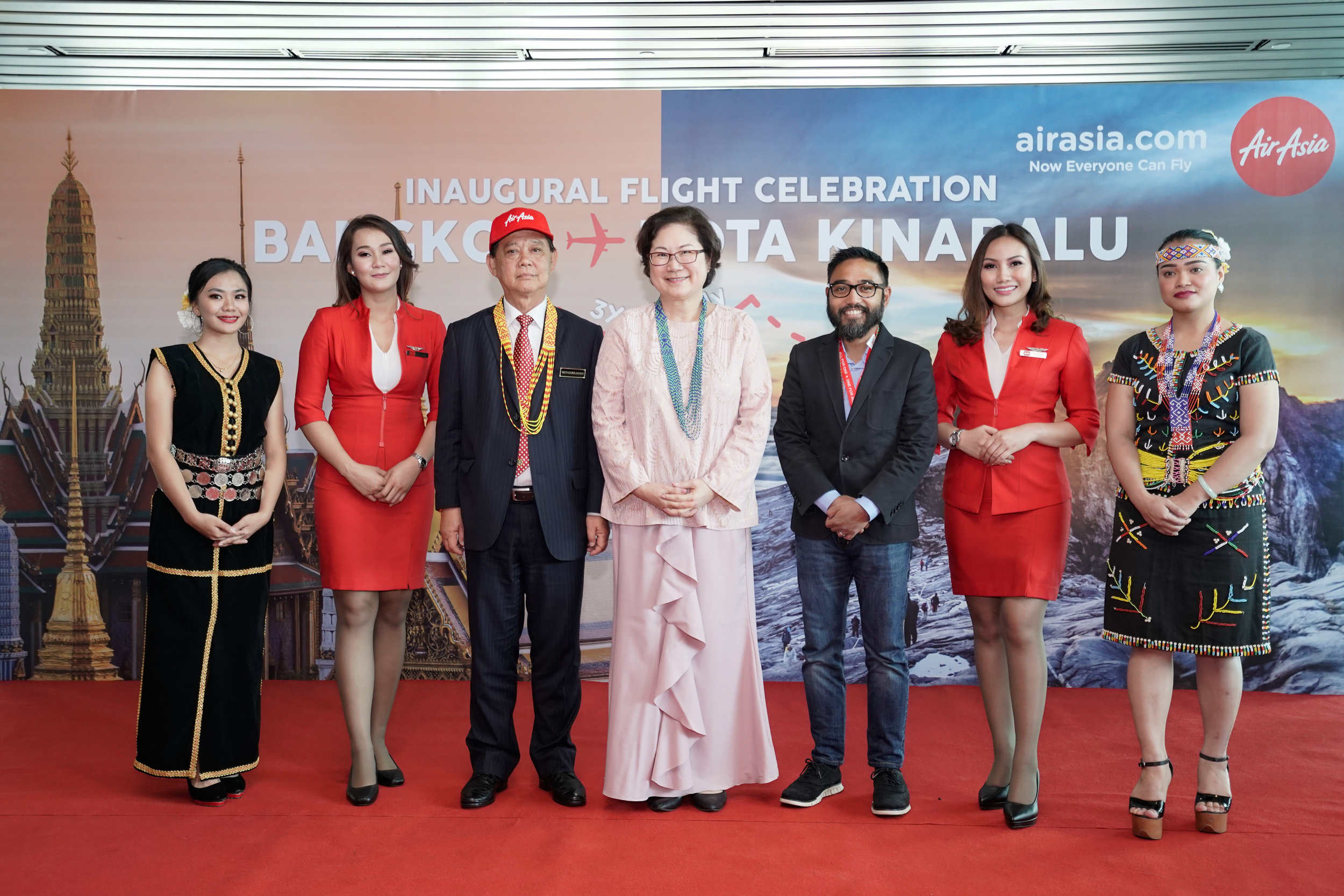AirAsia rai penerbangan sulung dari Bangkok  ke Kota Kinabalu