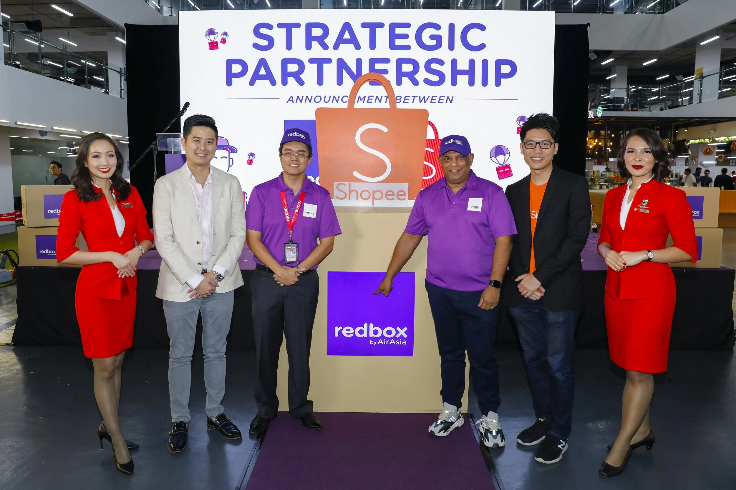 RedBox oleh AirAsia dipilih sebagai rakan logistik Shopee untuk Malaysia Timur