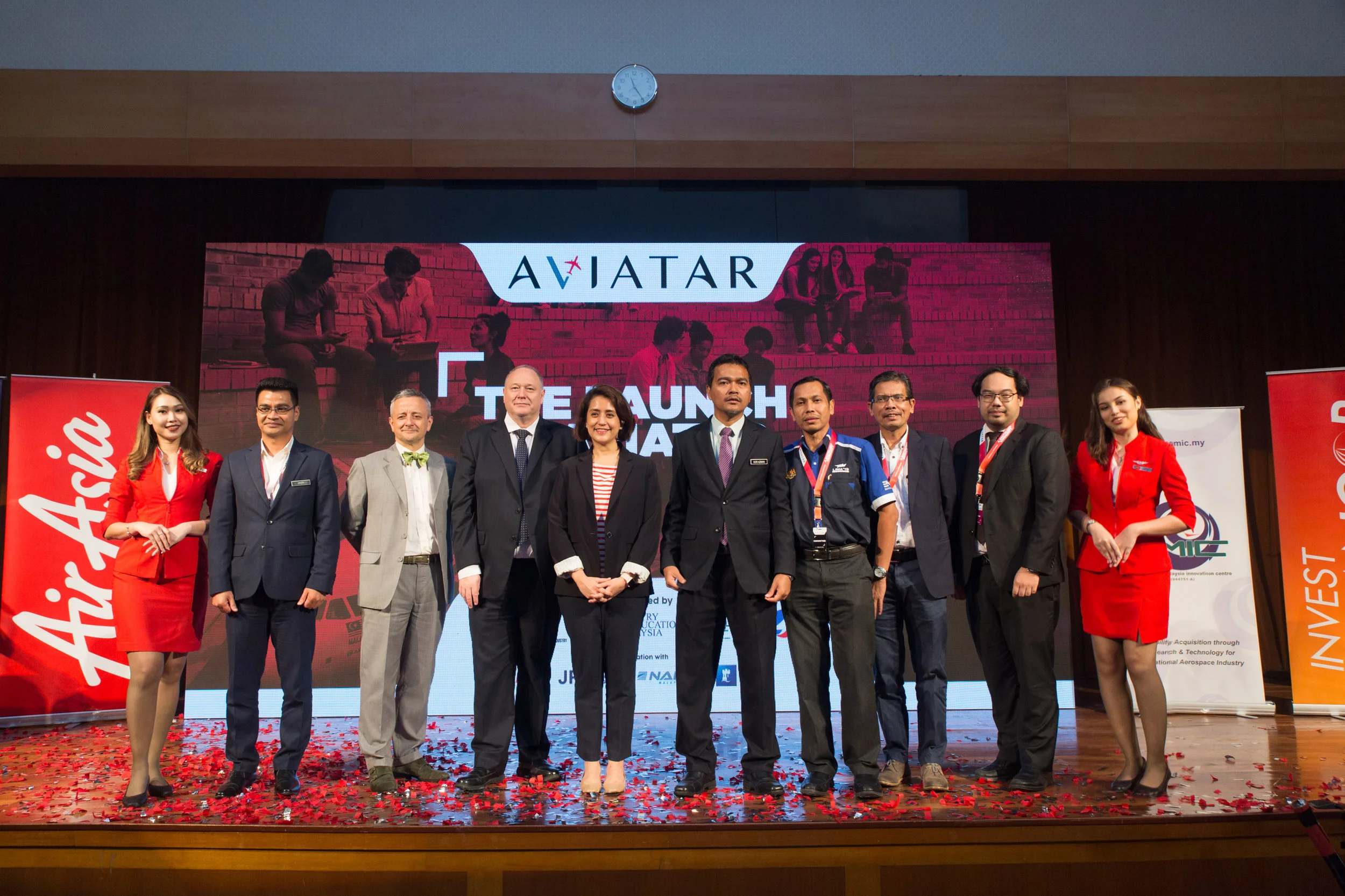 Photo Caption: (2nd from left) Director of Industrial Relations Division, Department of Higher Education, The Ministry of Education Prof. Ts. Dr. Arham bin Abdullah; Economic Counsellor at Embassy of France in Malaysia Mr. Emmanuel Ly-Battalan; Provost and CEO of University of Nottingham Malaysia. Pro-Vice Chancellor of University of Nottingham Prof. Graham Kendal; AirAsia Deputy Group CEO (Technology & Digital) Aireen Omar; Deputy Director General of Higher Education, Department of Higher Education, The Ministry of Education Dr. Mohd Nor Azman bin Hassan; Head of National Aerospace Industry Coordinating Office (NAICO), Ministry of International Trade & Industry (MITI) Prof. Ts. Shamsul Kamar Abu Samah; AirAsia Group Head of Engineering Mr. Nadzri Hashim; and Chief Executive Officer Aerospace Malaysia Innovation Centre (AMIC) Dr. Liew Kan-Ern at the launch of Aviatar 2019 today at University of Nottingham Malaysia.