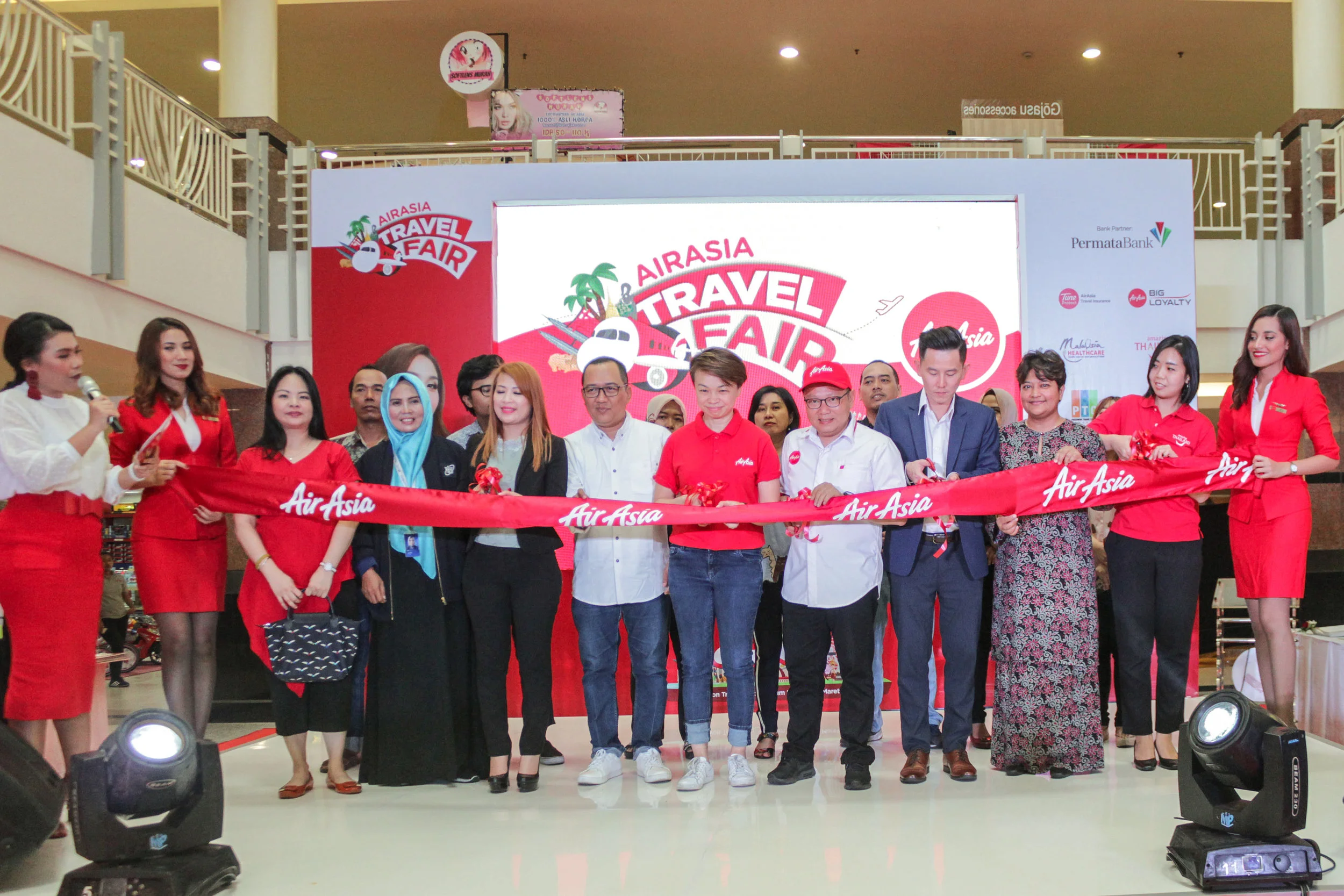AirAsia Travel Fair Surabaya Bertabur Berbagai Penawaran Menarik