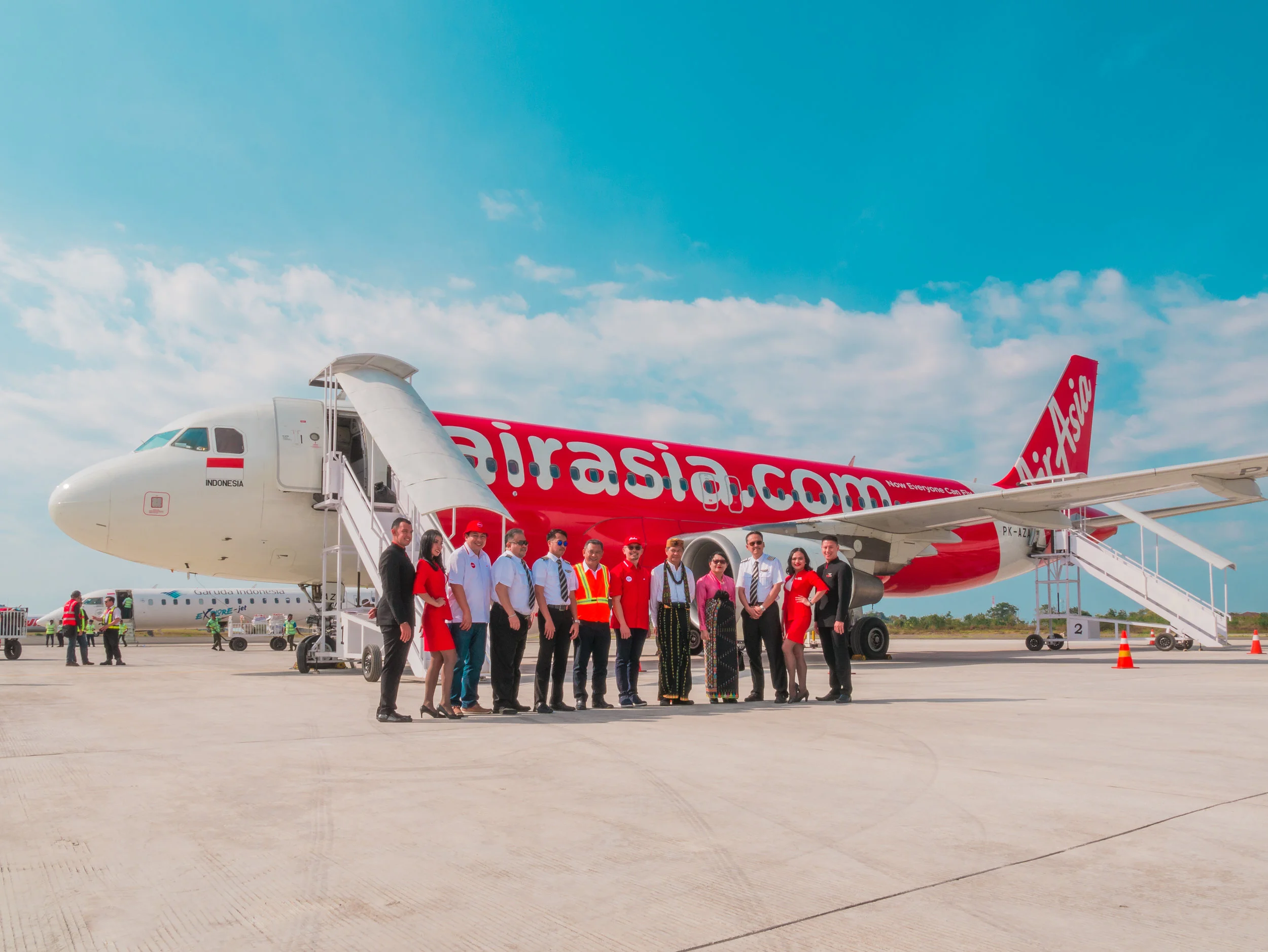 AirAsia resmikan penerbangan perdana Bali - Labuan Bajo dengan keterisian penumpang 100%