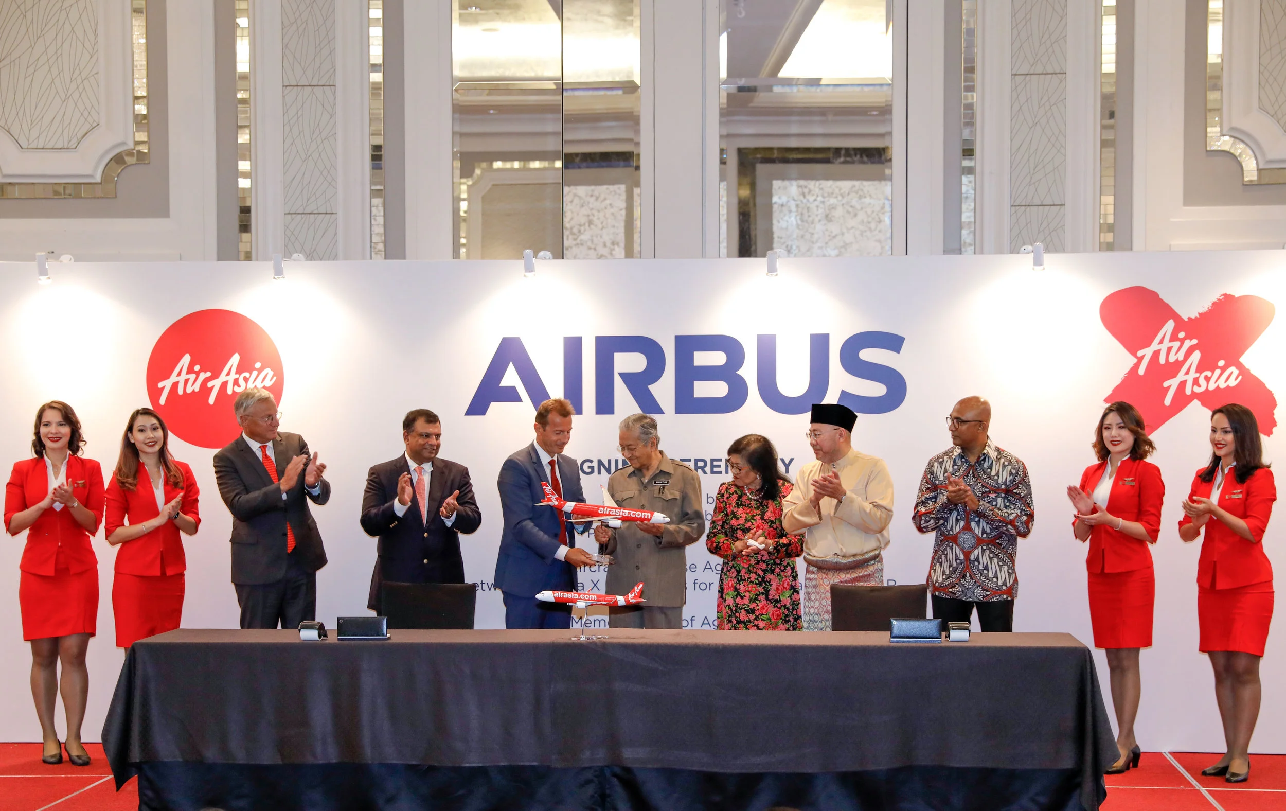AirAsia inks major deals with Airbus