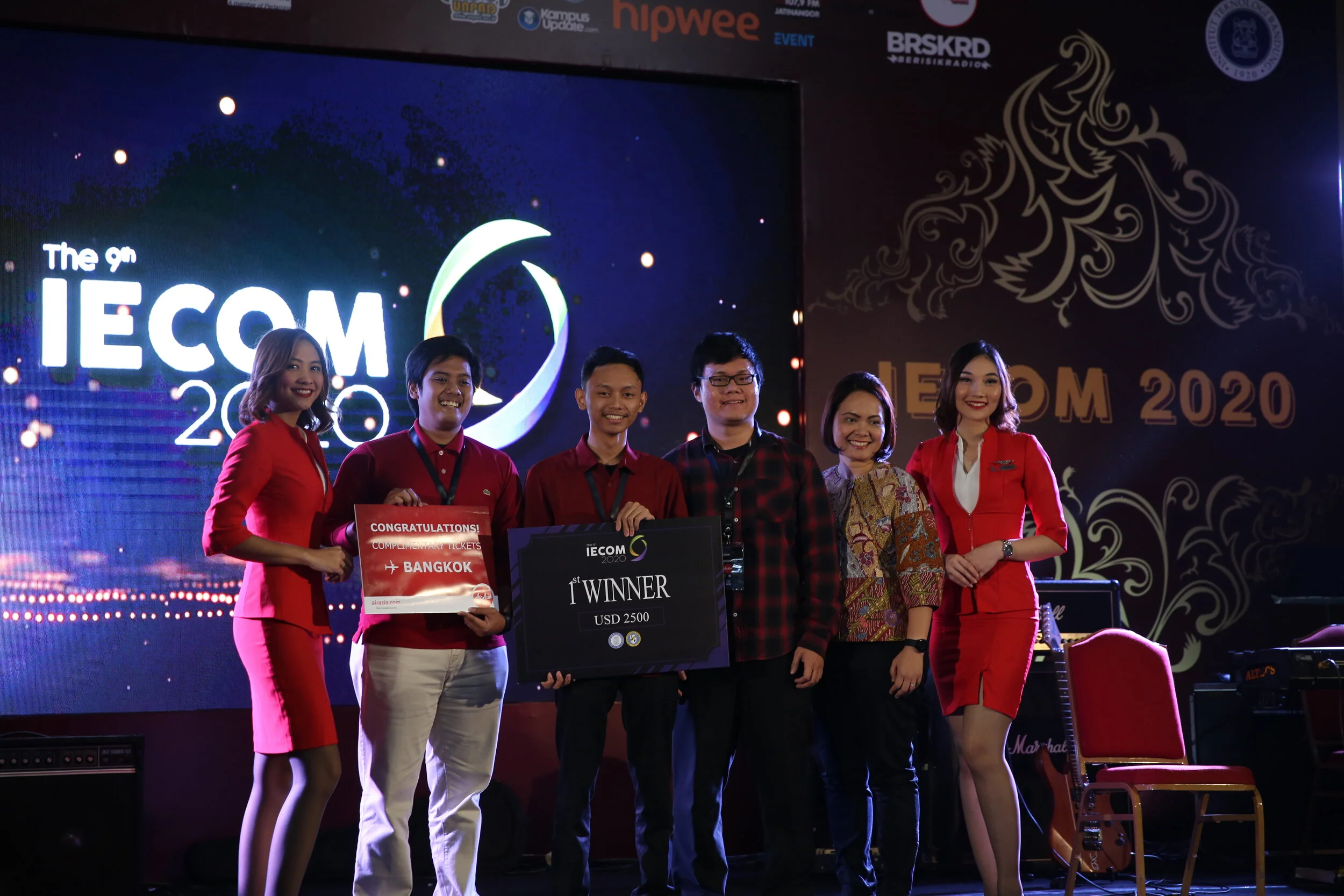 Ambil bagian dalam pembangunan sumber daya manusia, AirAsia dukung IECOM 2020