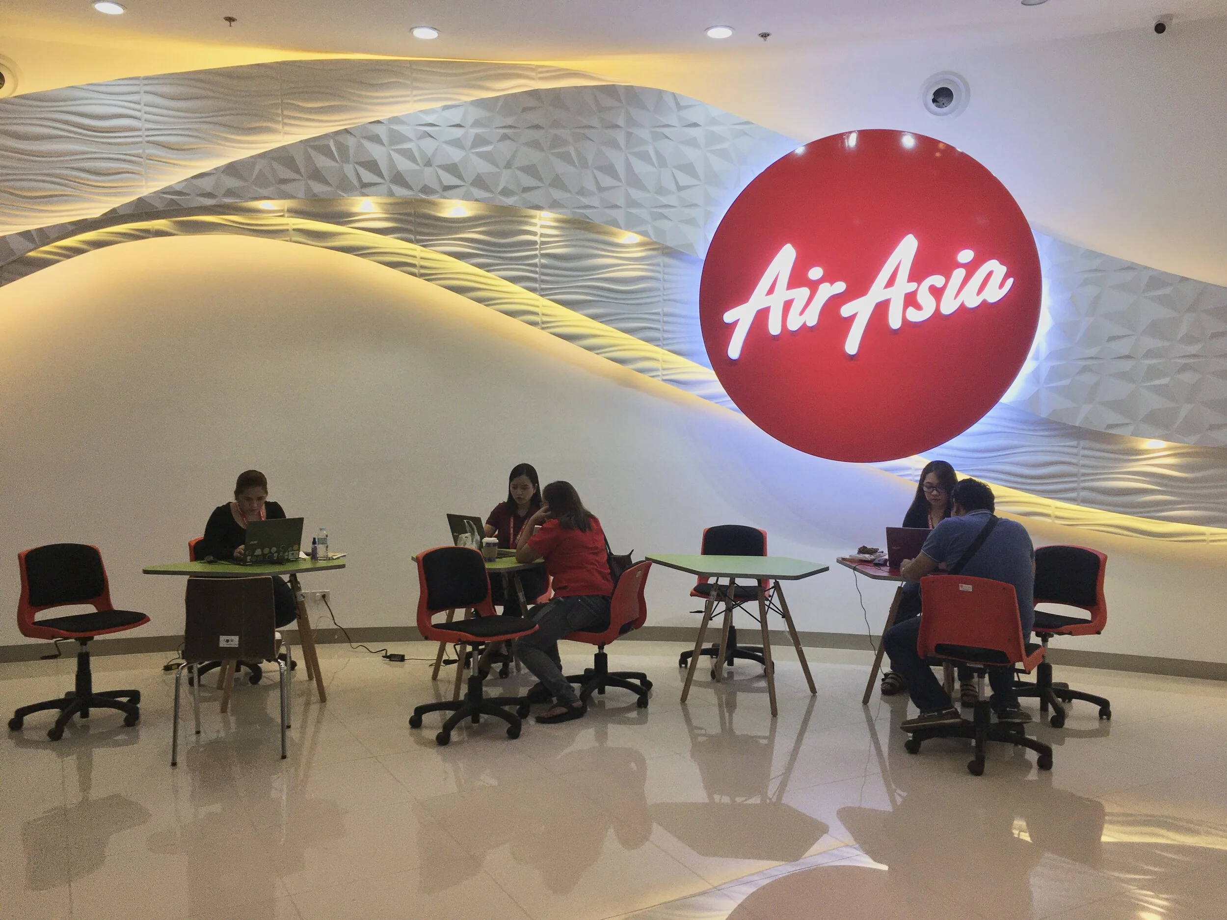 AirAsia opens Help Desk after Taal eruption — AirAsia Newsroom