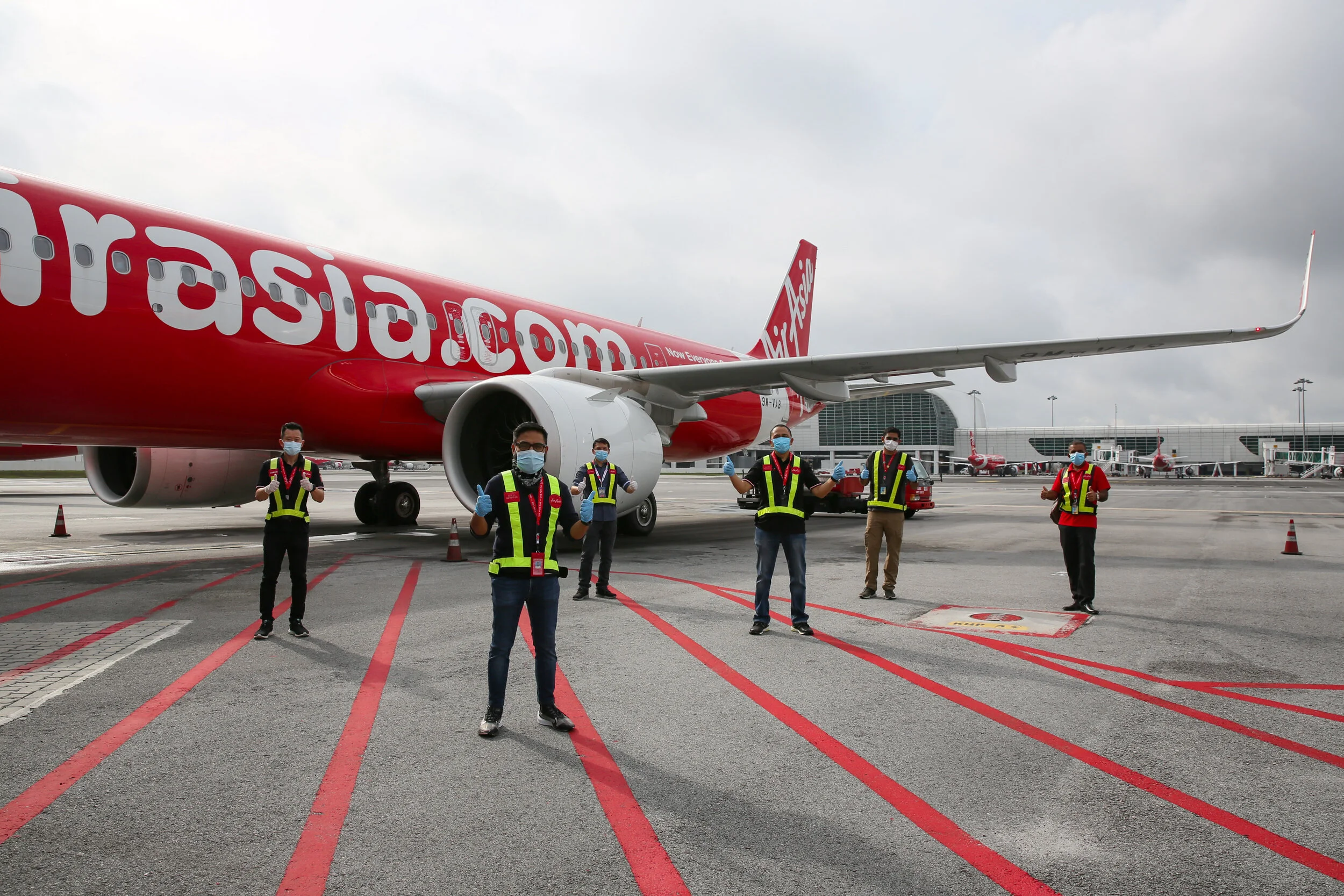 AirAsia kembali terbang dengan semangat yang lebih kuat