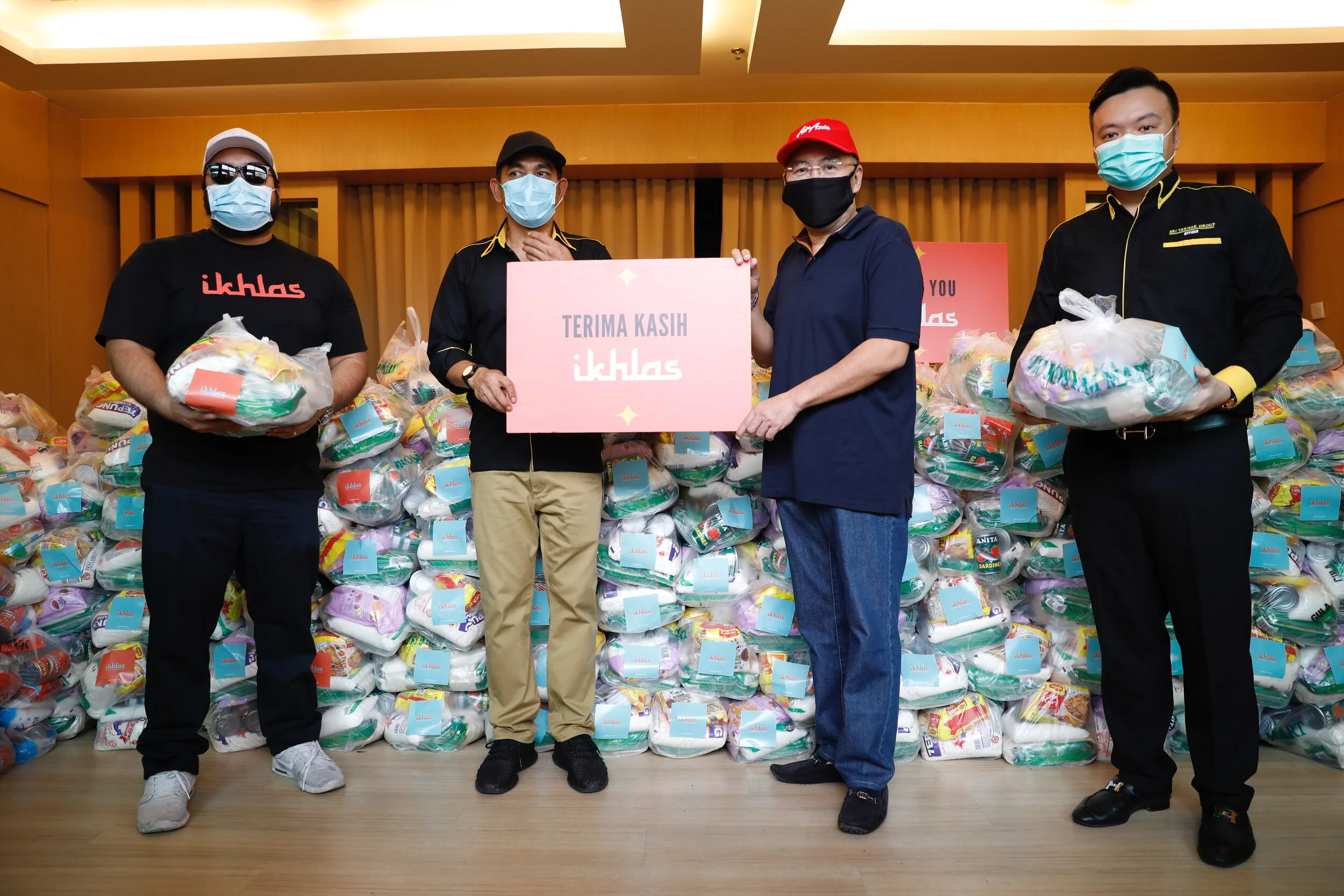 Give With Ikhlasu0027 and ST Rosyam Mart join hands for a good deed 