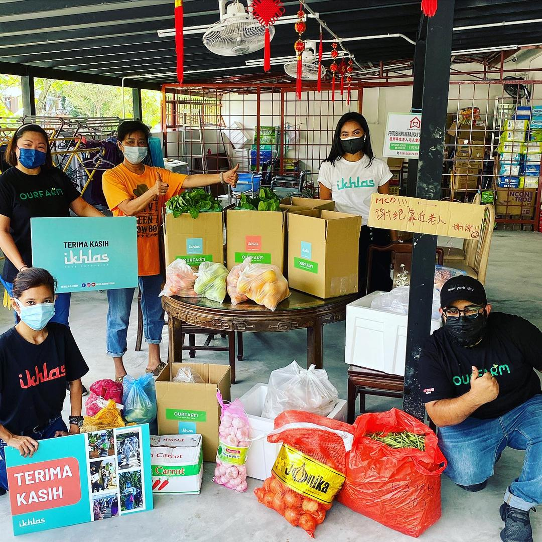IKHLAS brings festive joy to underprivileged and senior citizens this Chinese New Year