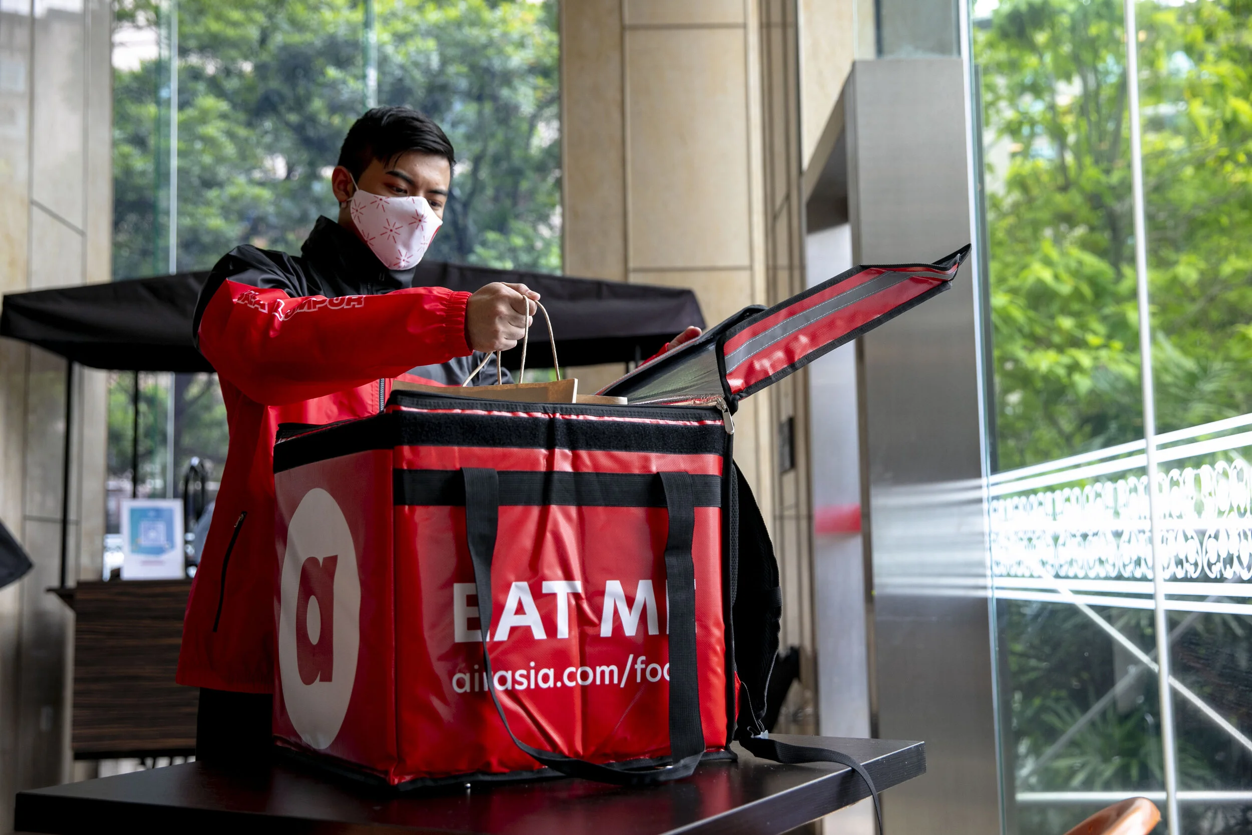 airasiaDeliveryTeam2.jpg