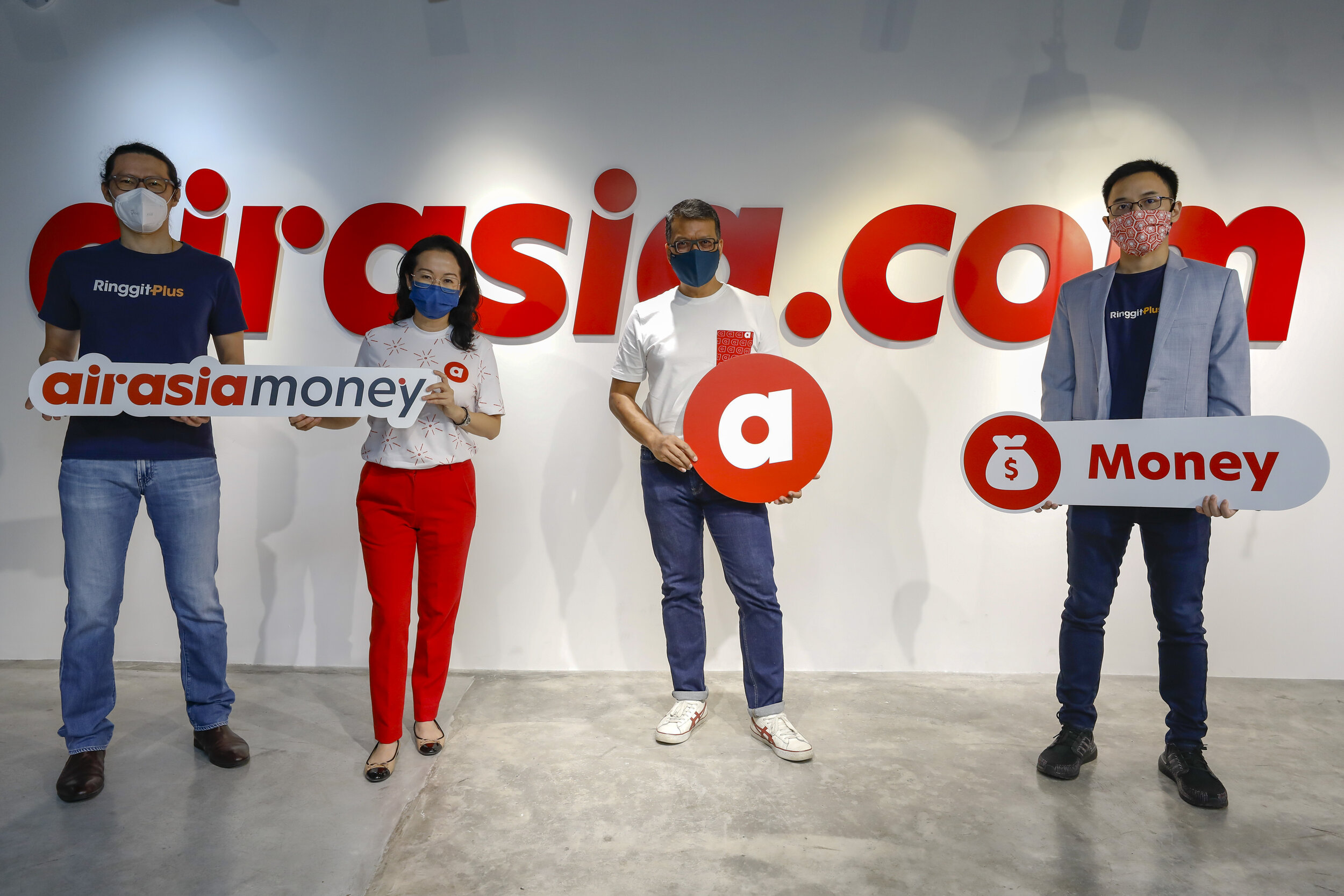 airasia money lancar Pasaran Kewangan yang menawarkan produk kewangan komprehensif