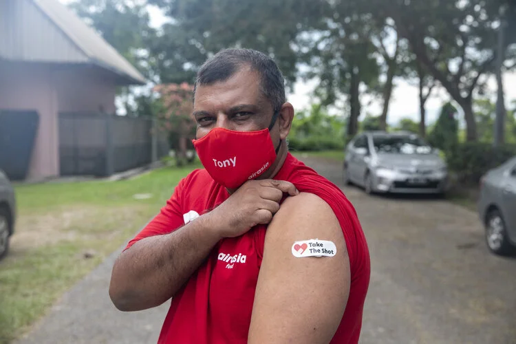  CEO AirAsia Group Tony Fernandes Sambut Baik Program Vaksinasi Global