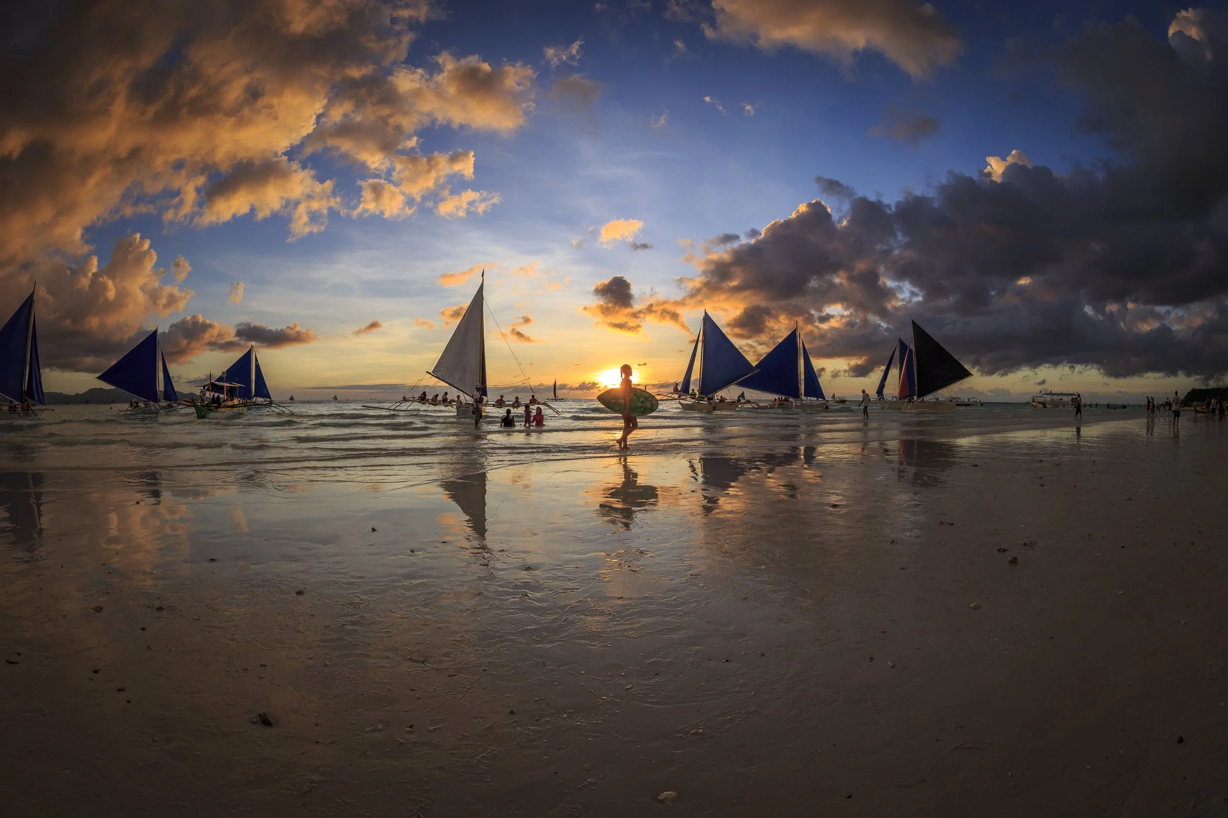 Domestic tourism to rocket with easing of alert level, AirAsia Philippines forecasts