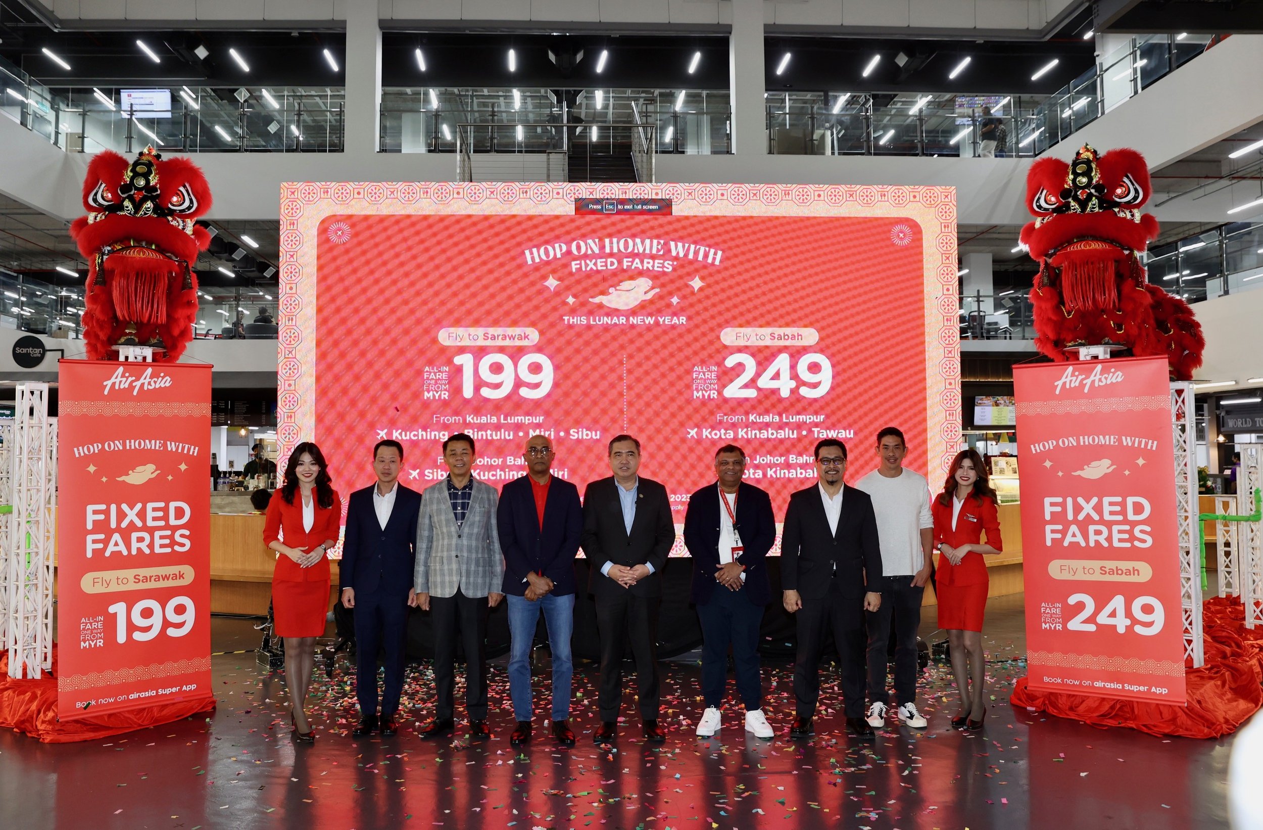Photo Caption: (Second from left) Datuk Captain Chester Voo Chee Soon, CEO of Civil Aviation Authority of Malaysia (CAAM); Tan Sri Mohd Khairul Adib Bin Abd Rahman, Chairman of CAAM; Bo Lingam, Group CEO of AirAsia Aviation Group Limited; YB Antho