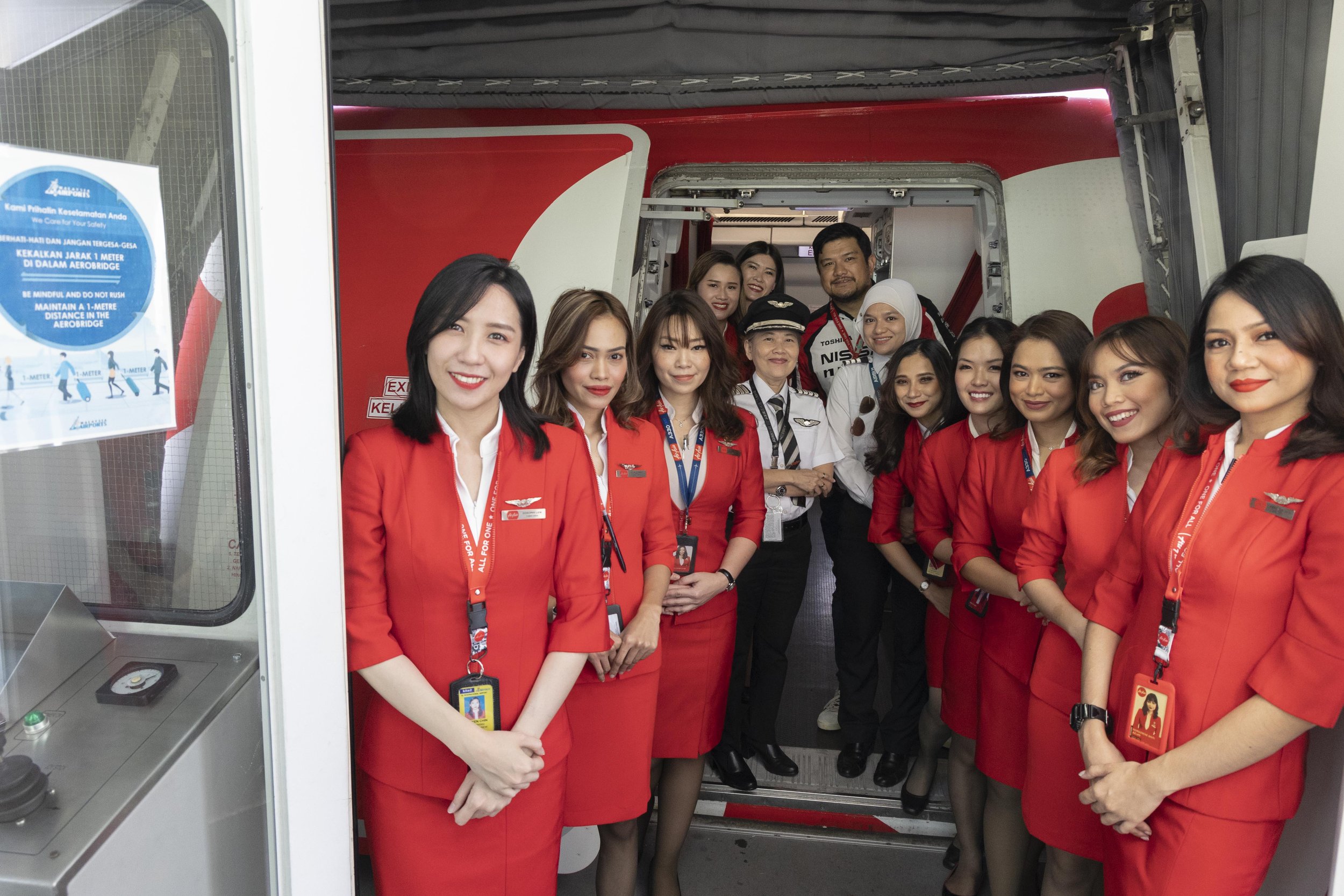  Sempena Hari Wanita Sedunia, AirAsia mengendalikan penerbangan yang dikendalikan oleh kakitangan wanita sepenuhnya dari Kuala Lumpur ke Bali pada 8 Mac 2023. Penerbangan AirAsia X D7 798 diketuai oleh Kapten Norashikin Onn dan Pembantu Juruterbang F