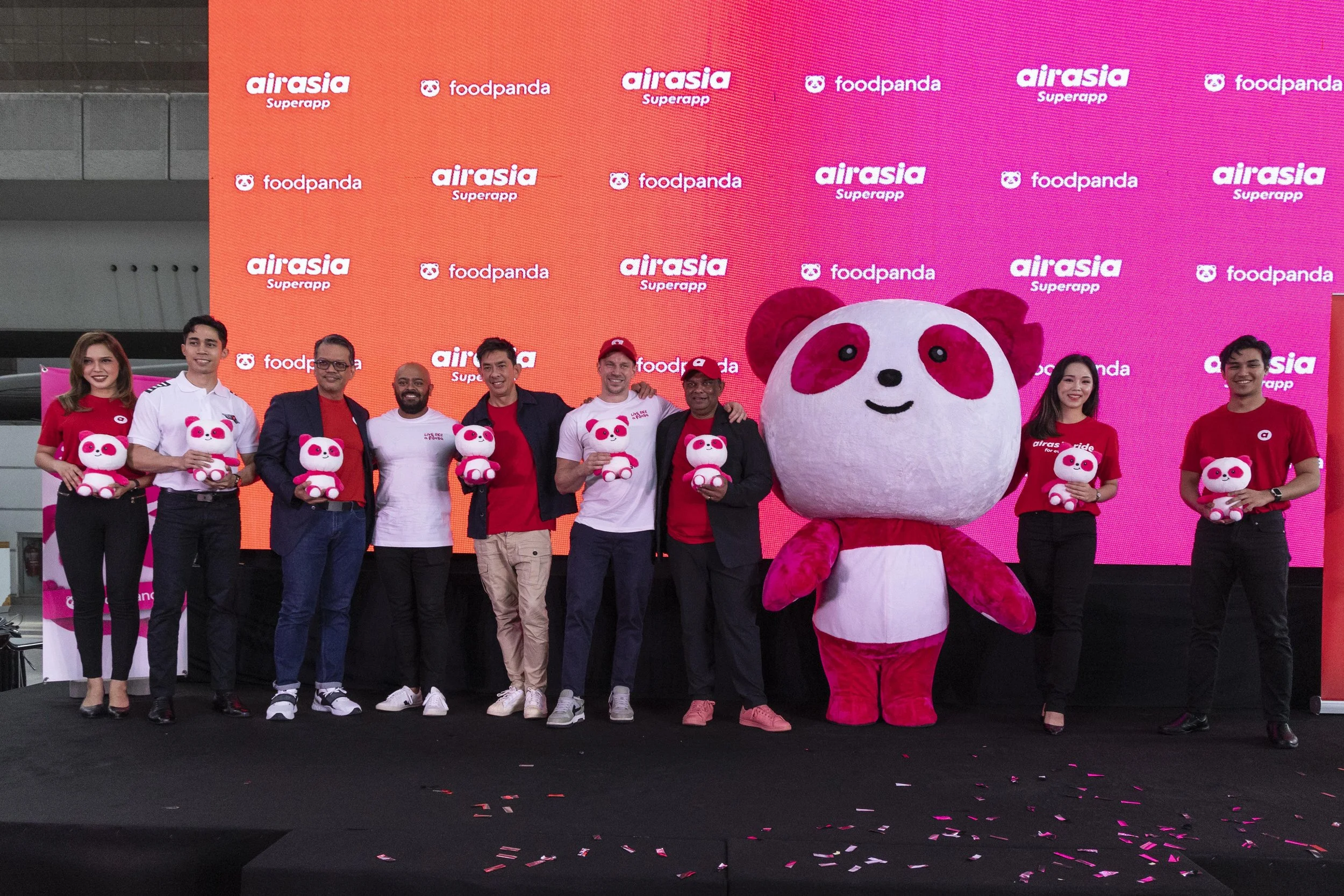 “红粉相遇” airasia Superapp 和 foodpanda 联手建立开创性的合作伙伴关系