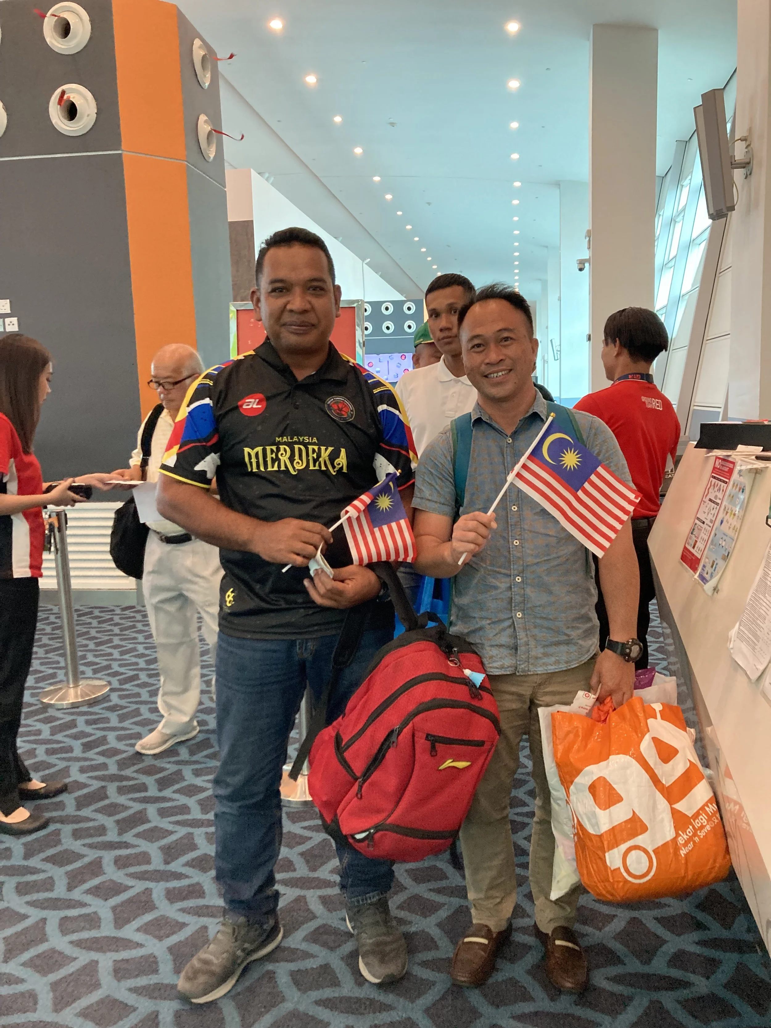AirAsia waves the Jalur Gemilang proudly ‒ connecting Malaysia, uniting Malaysians