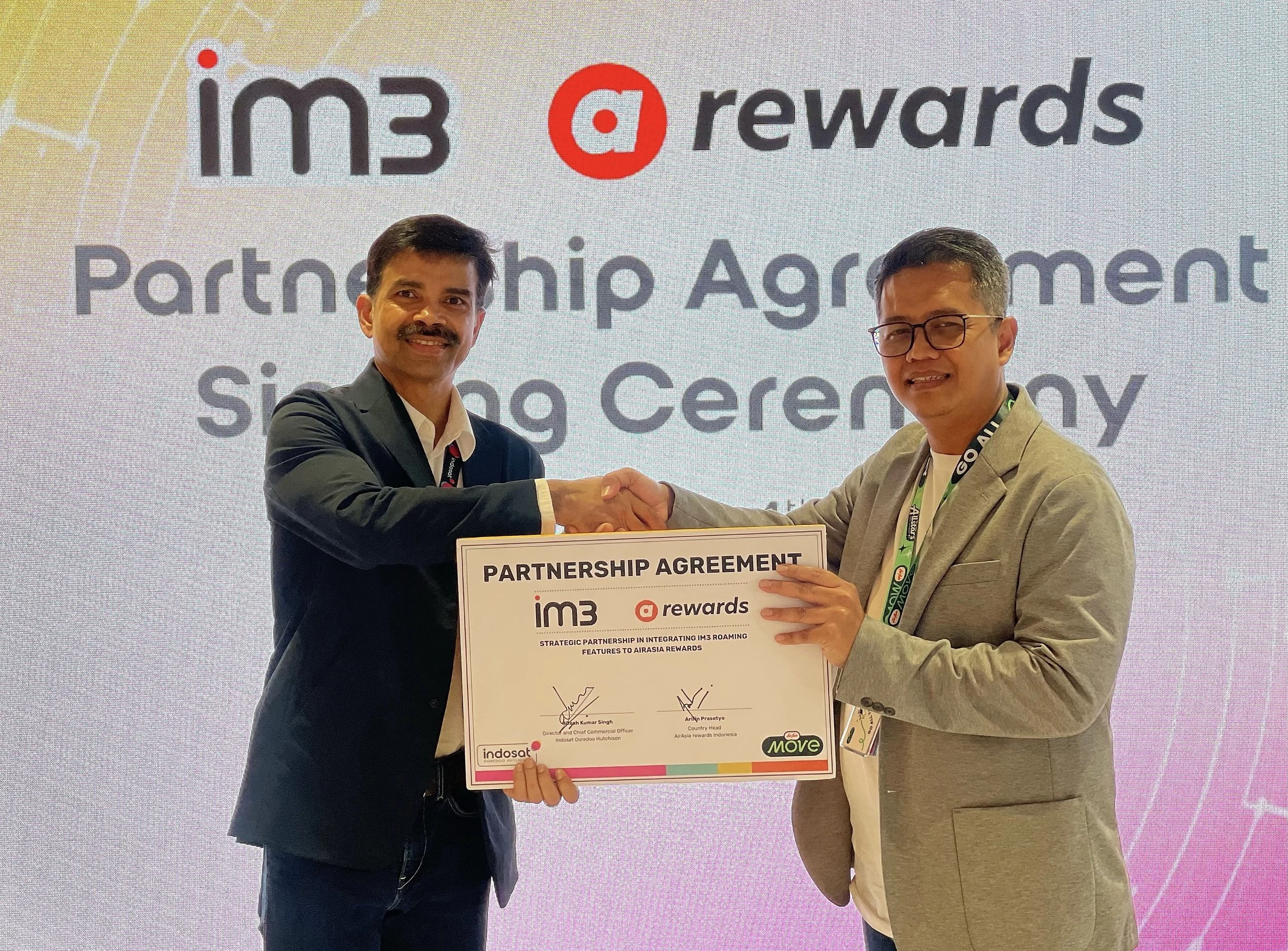 IM3 Gandeng AirAsia rewards Hadirkan Kemudahan Komunikasi Bagi Traveler Mancanegara
