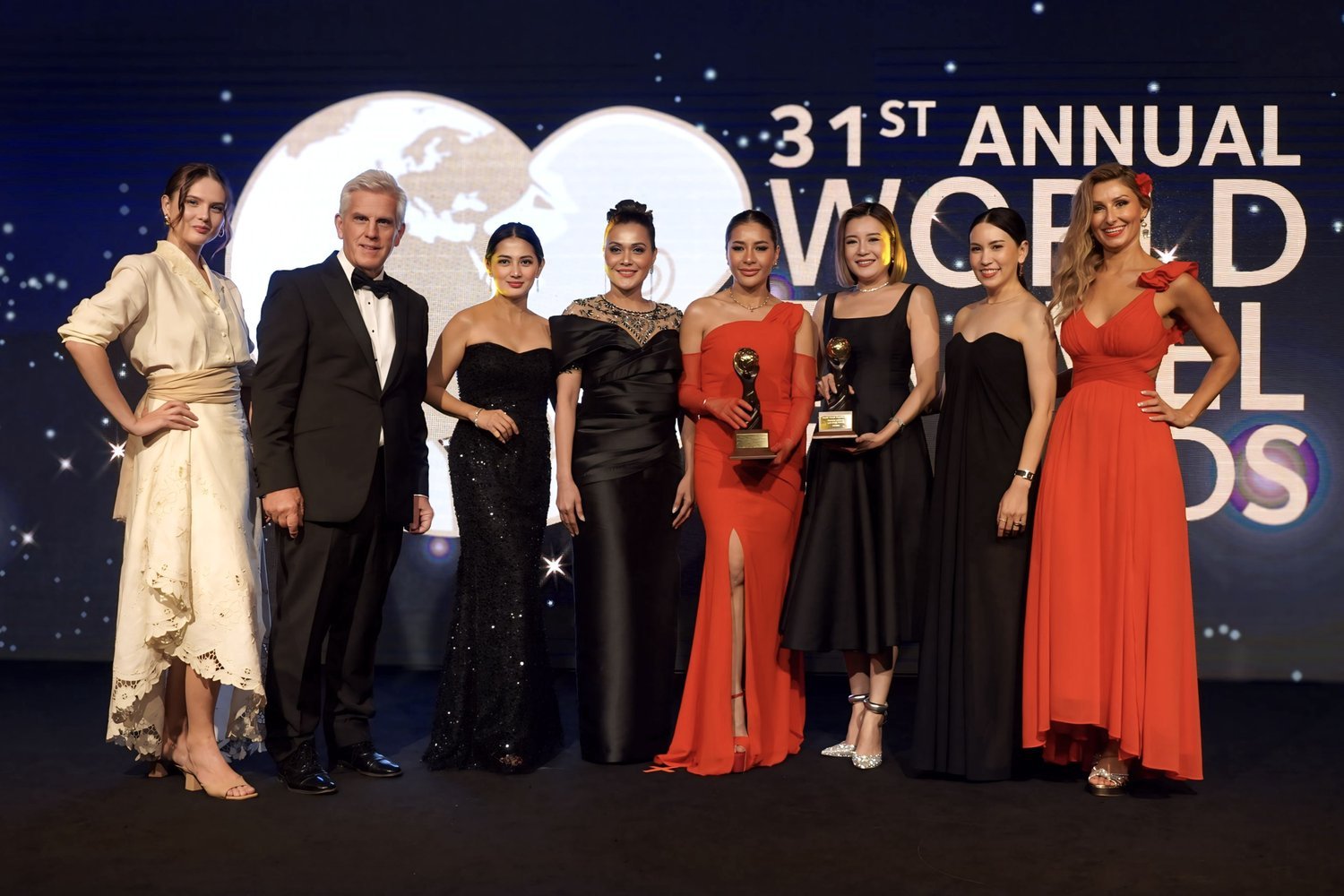 AirAsia Tetapkan Tolok Ukur Global untuk Maskapai Berbiaya Hemat di World Travel Awards 2024