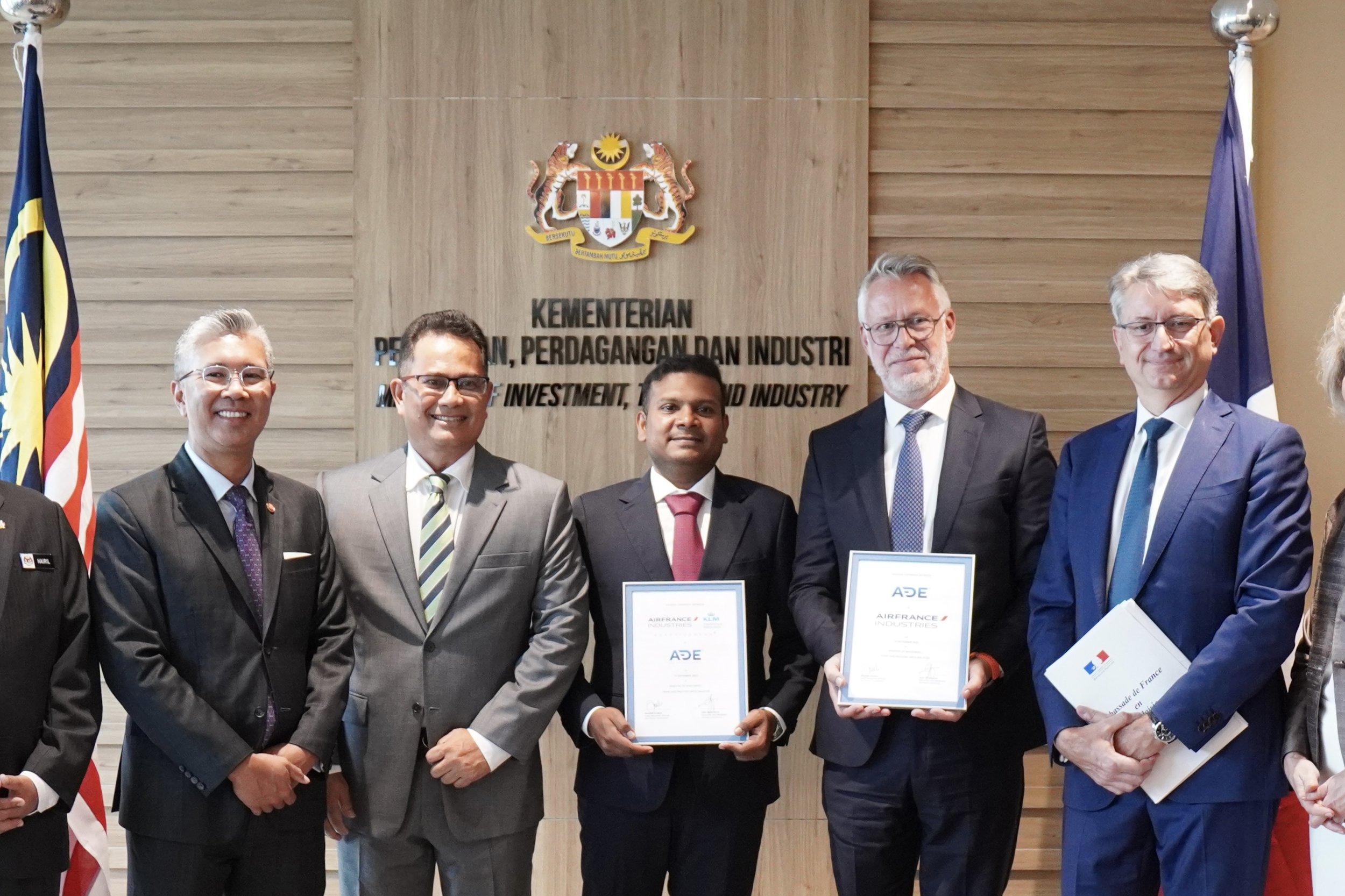 Asia Digital Engineering and AFI KLM E&amp;M Sign  Long-Term Component Support Agreement  for AirAsia Group’s A321neo Fleet 