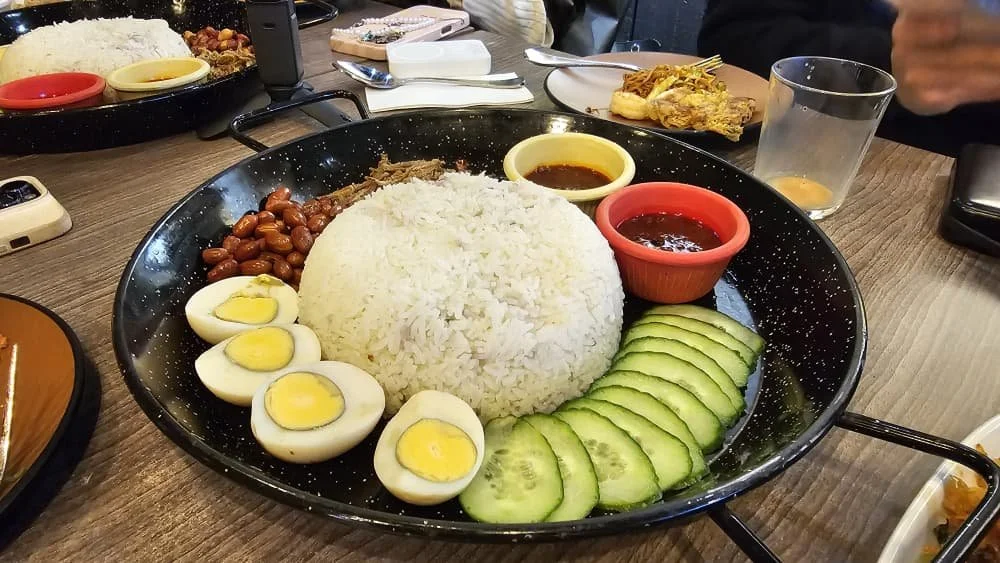 WhatsApp Image 2025-11-05 at 3.21.03 PM (3).jpeg