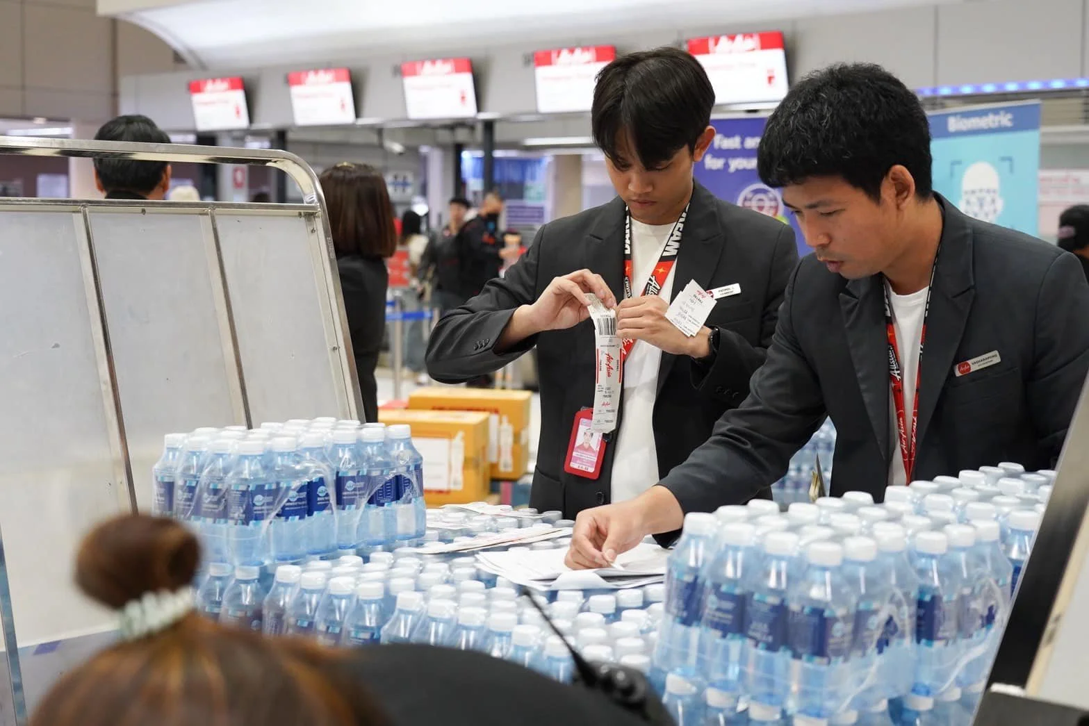 AirAsiaFloodRelief_13.jpg