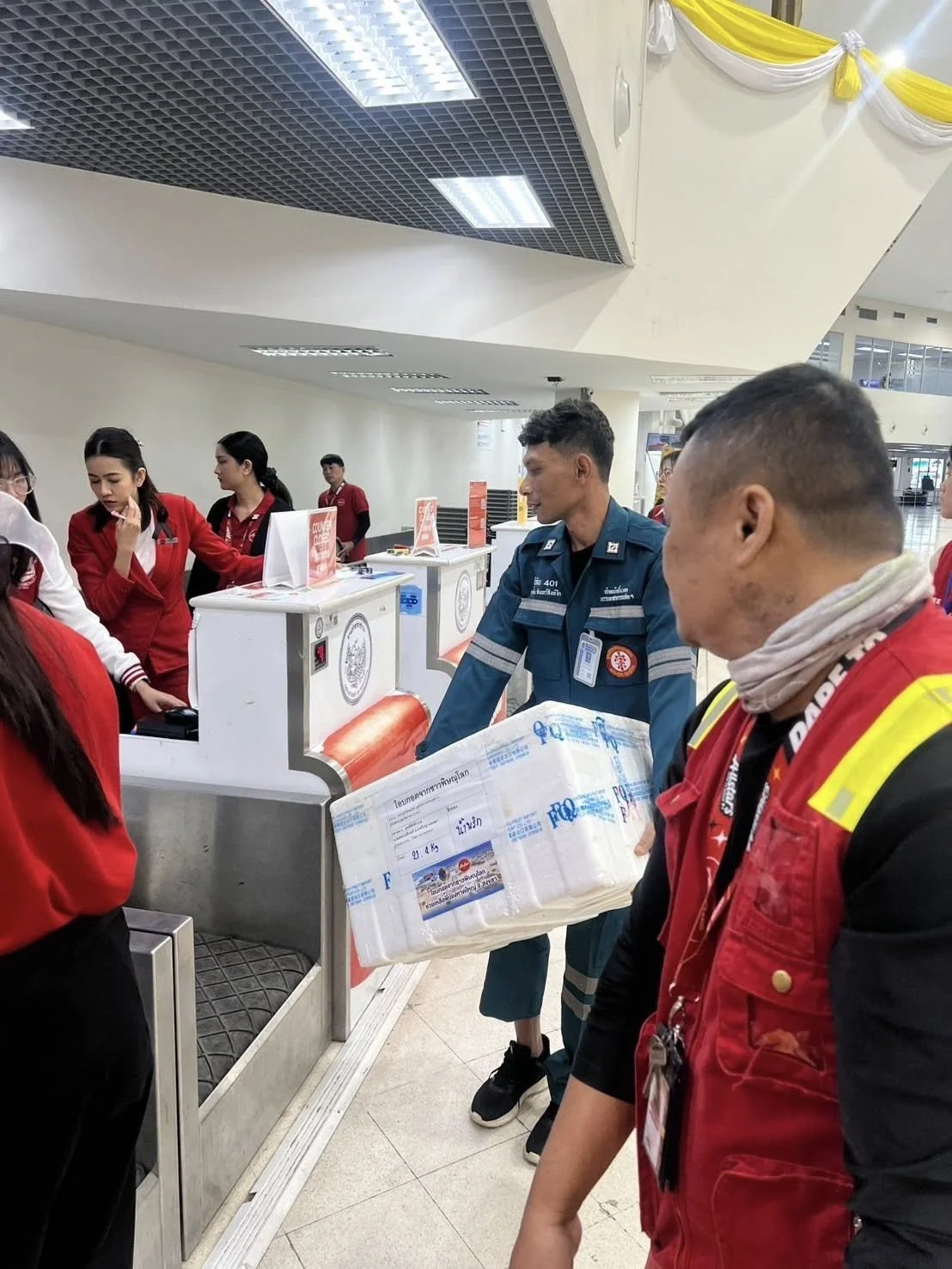 AirAsiaFloodRelief_.jpg