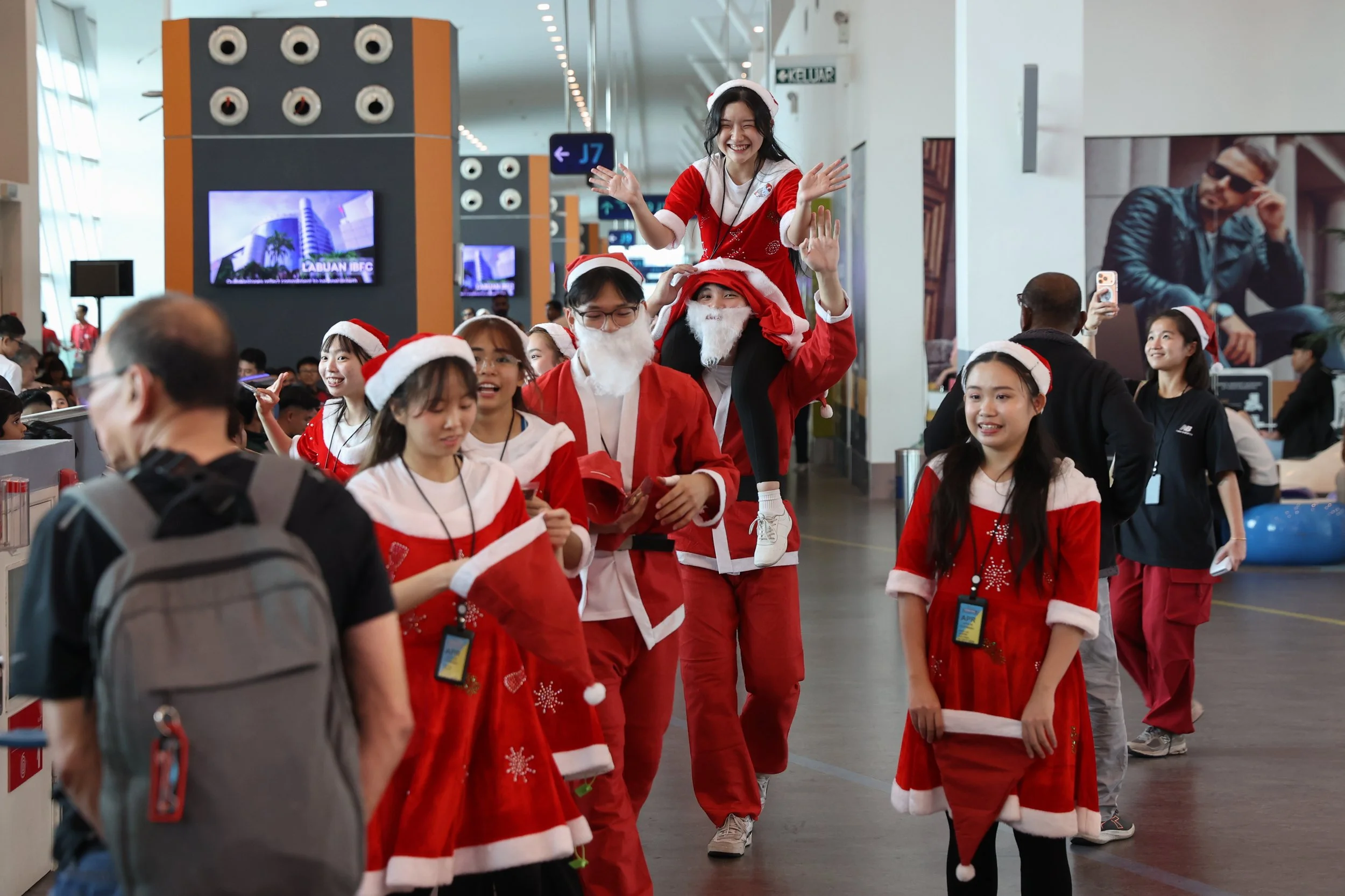 RF20051219_Christmas Activation Klia2-179.jpg