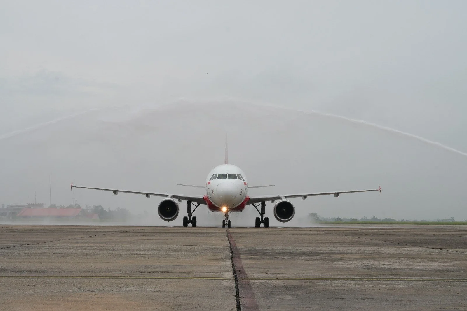 Indonesia AirAsia Resmi Beroperasi dari Surabaya ke Makassar, Palu, Kendari, dan Luwuk