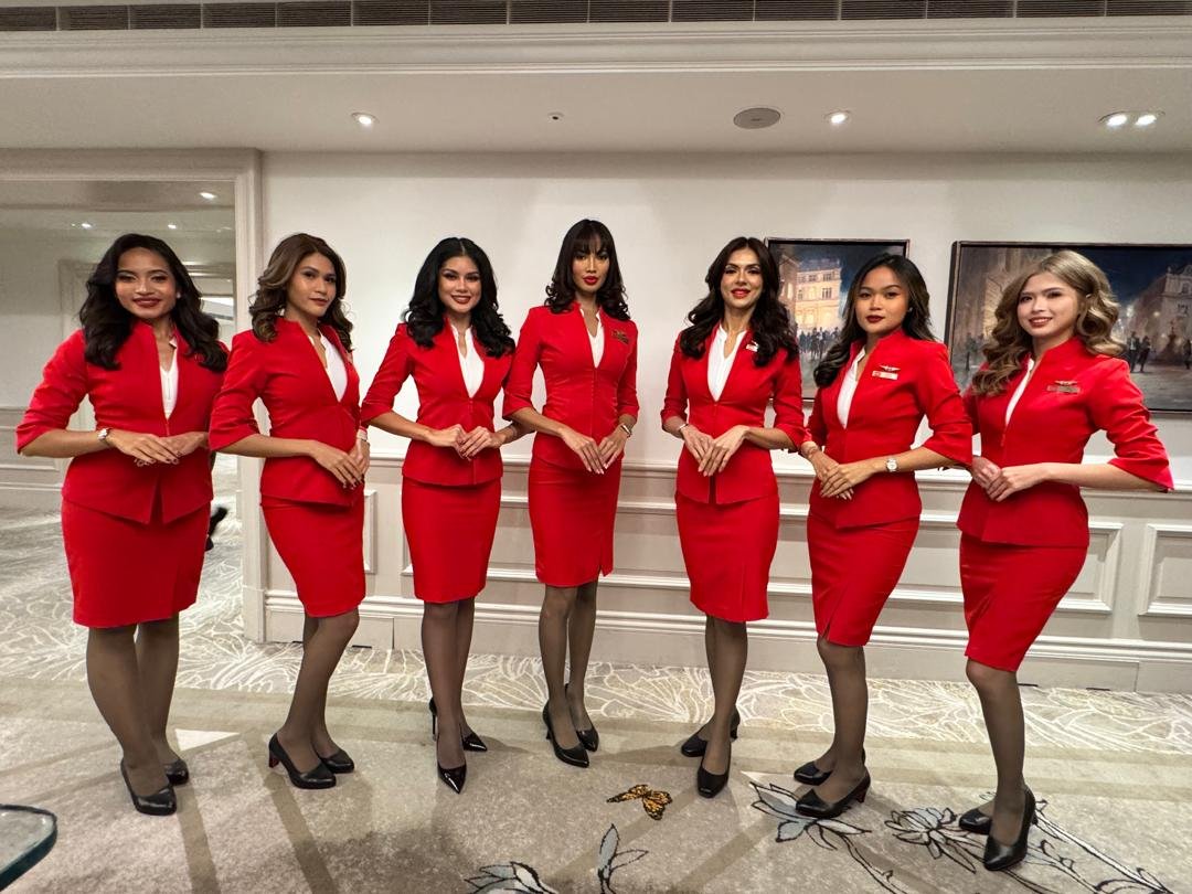AirAsia Crew at Skytrax Award Ceremony 2026.jpg