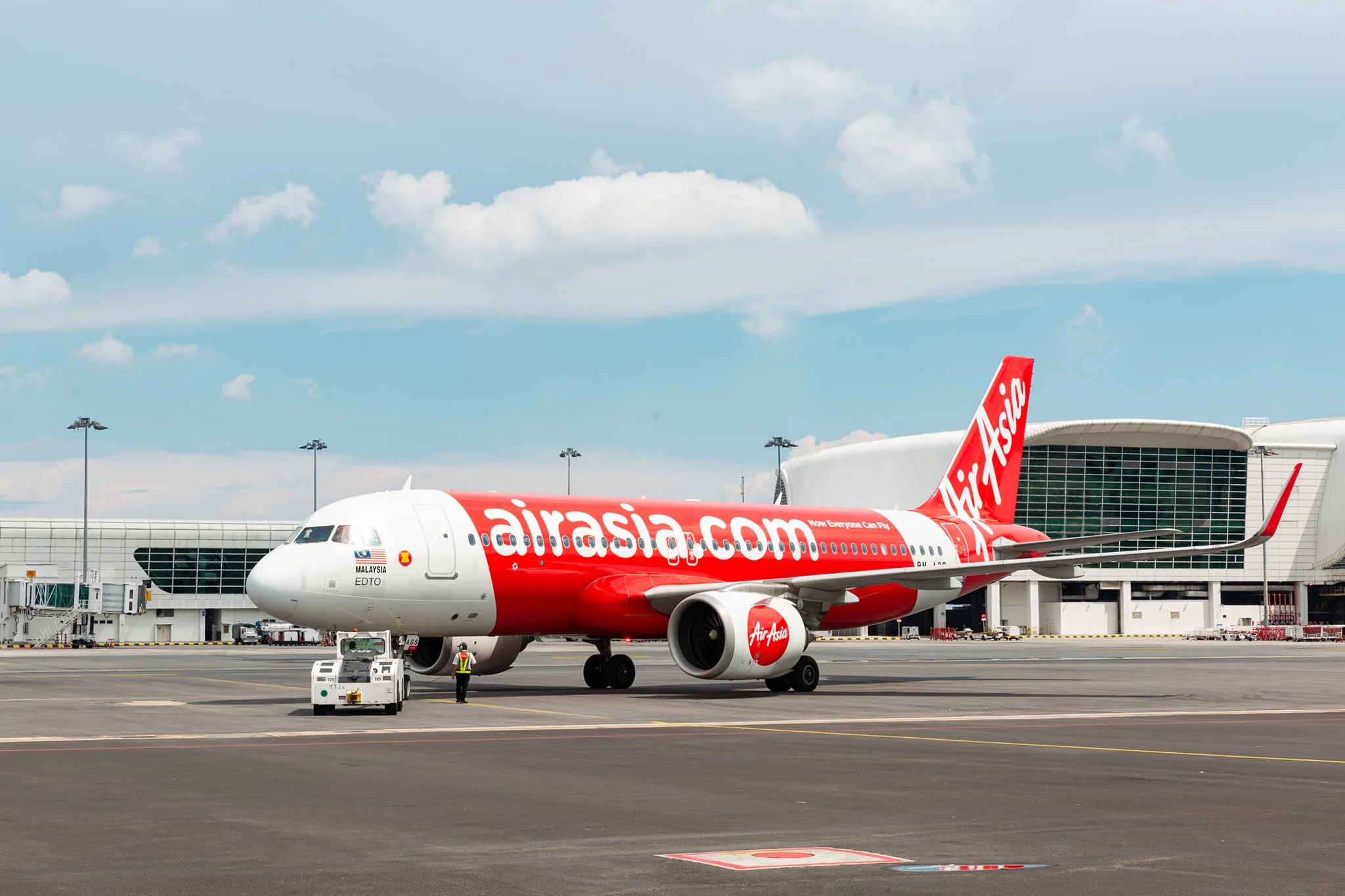 AirAsia advises guests to plan ahead for Formula 1 race weekend 