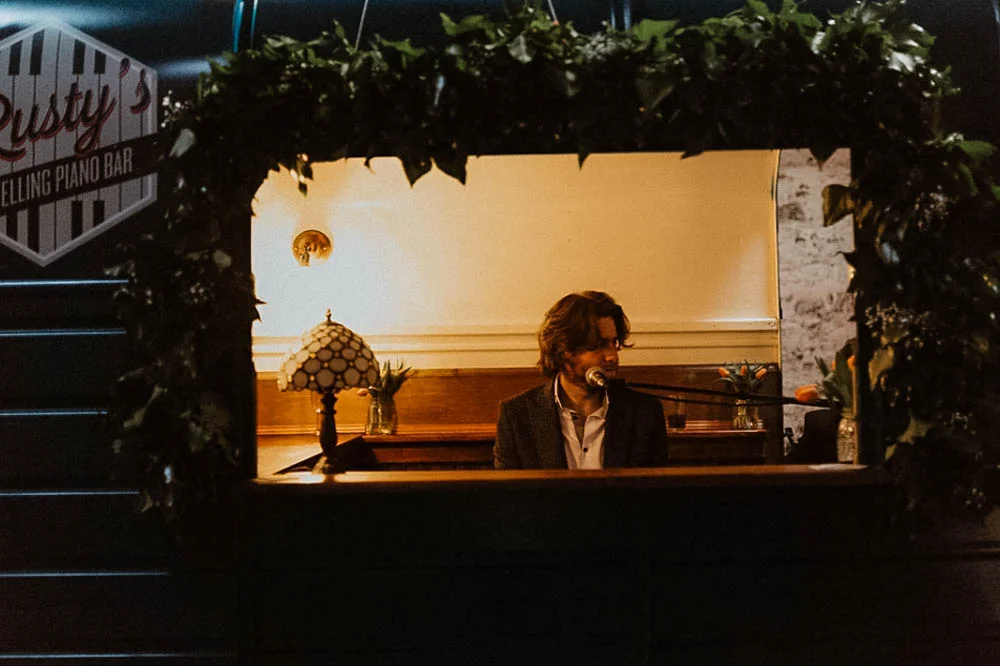 Rustys-Travelling-Piano-Bar-76.jpg