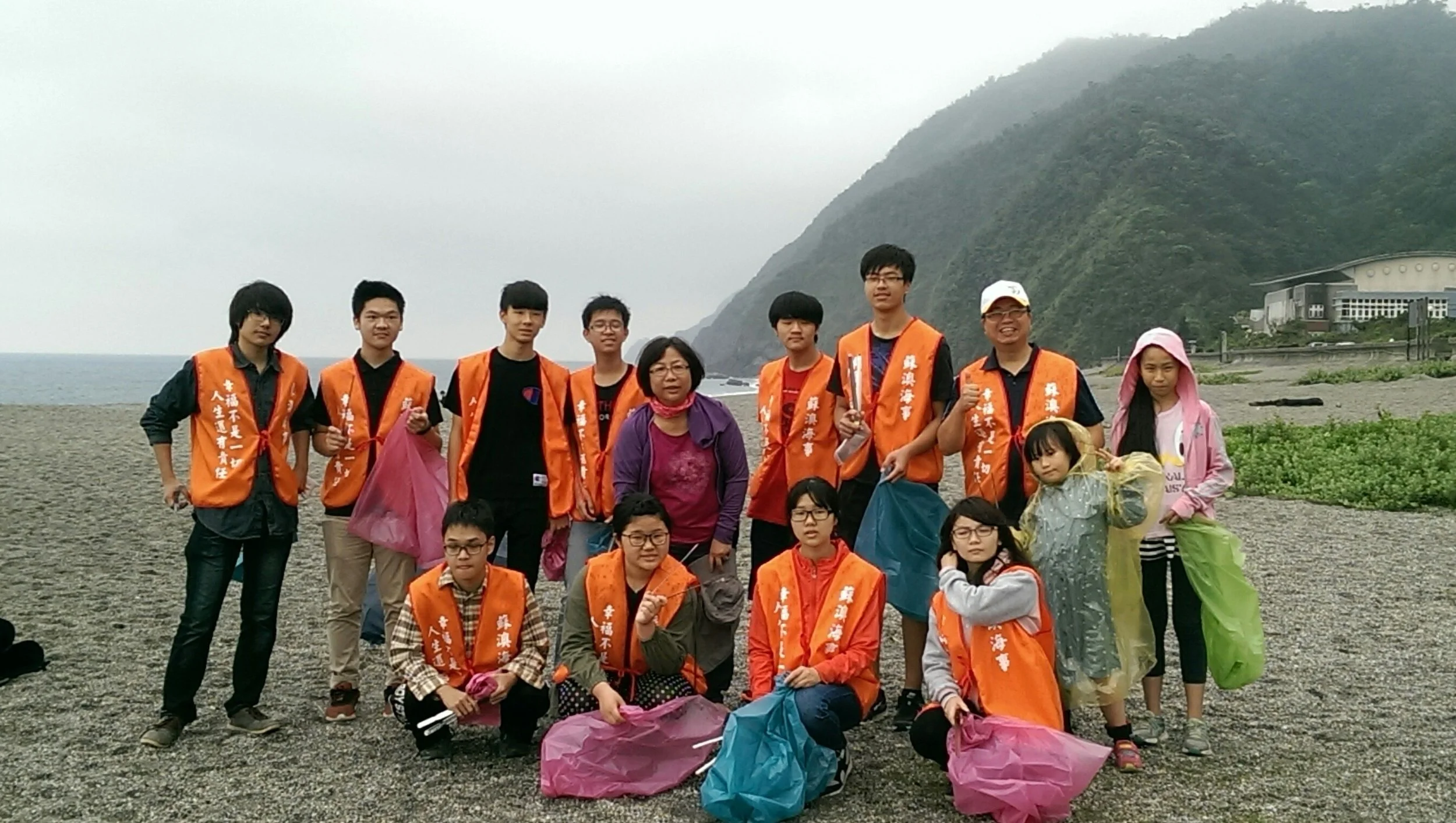 1050417蘇海秀春家族內埤淨灘活動_180611_0015.jpg