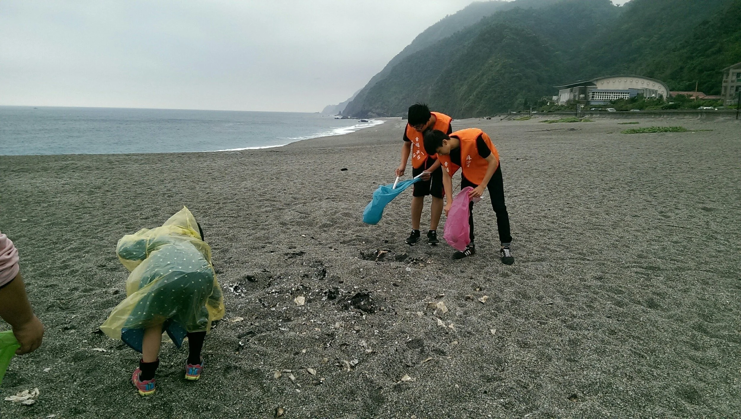 1050417蘇海秀春家族內埤淨灘活動_180611_0011.jpg