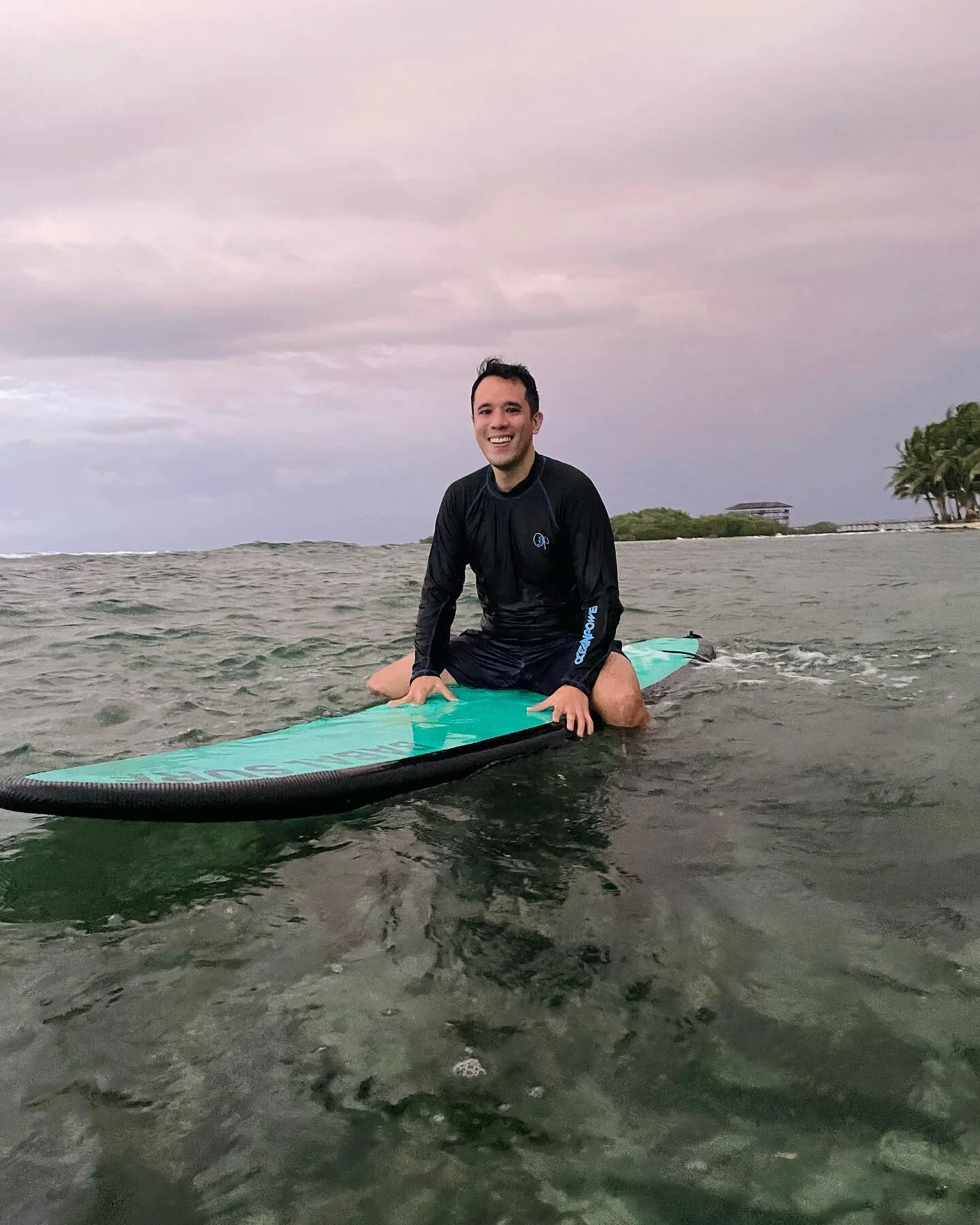 Fell in love with surfing on this trip, thanks to @shela_arjona03 @charliearjona12, who gave us our first lessons at Cloud 9 (and are probably the coolest kids on the island.) We happened to meet Shela while we were shopping for beach shoes. We weren