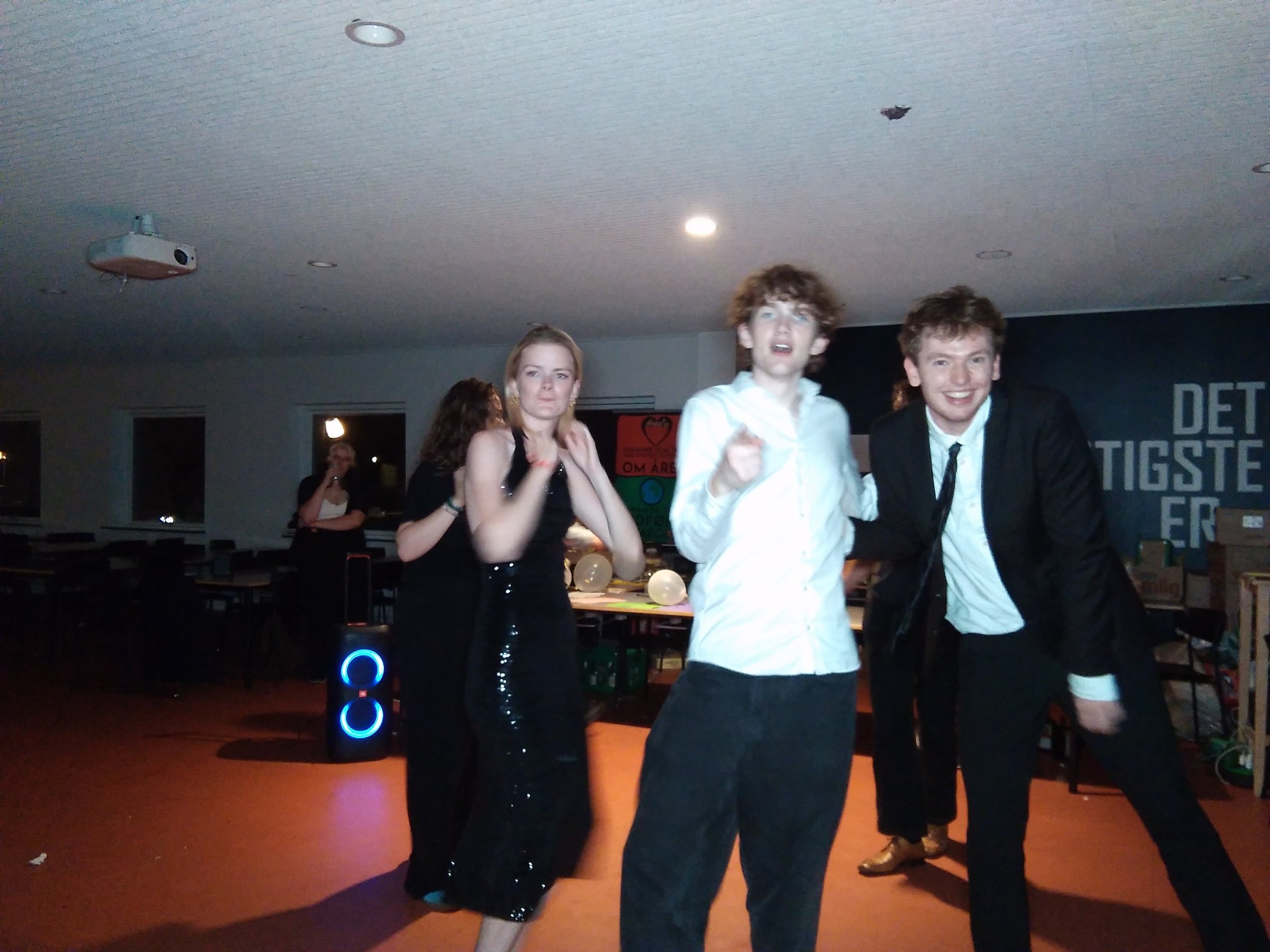 PS25 Myselfie (1).jpg