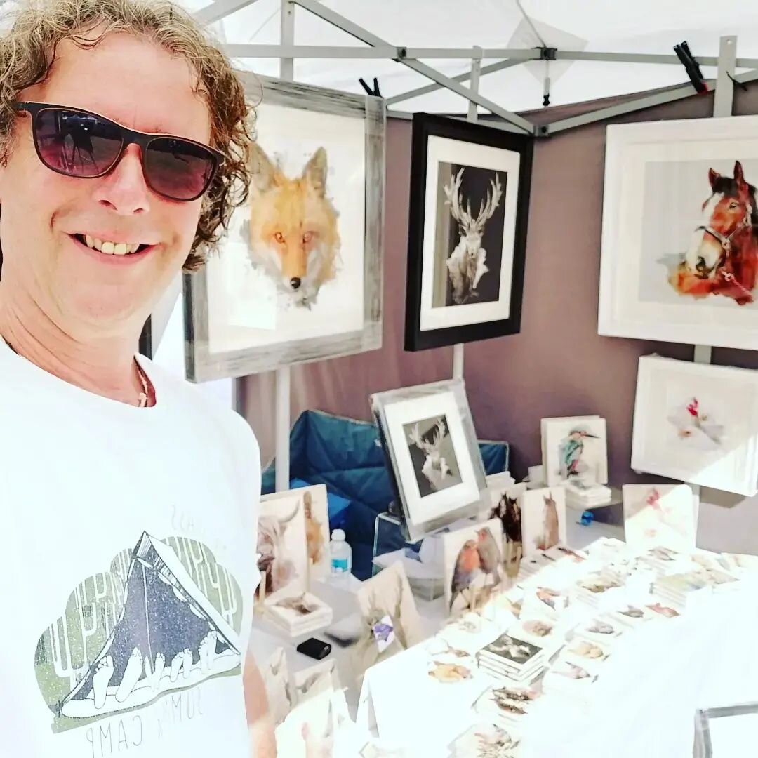 Art in the Park in Leamington has wrapped up for another year. #AITP2022 . It's been lots of fun  and a tad warm.  This afternoon I had an amazing surprise when I was judged  top stall in show.  It really capped off a super couple of days. A massive 