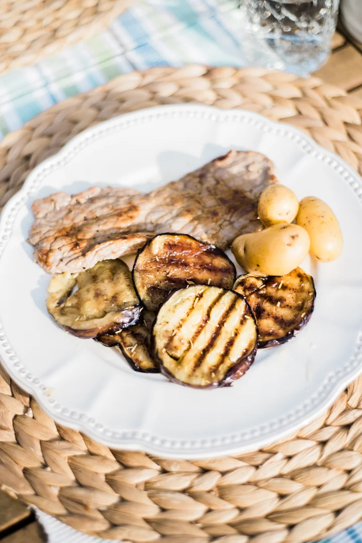 Recipe-for-yummy-grilled-aubergine-Anais-Stoelen-3.jpg