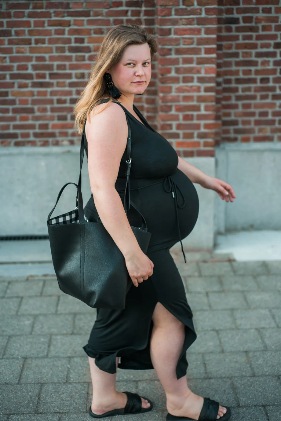 SHOP Black Maxi Dresses Currently loving that boho chic meets urban look. Get the look with an effortless cool black maxi dress. Looking for the exact dress I'm wearing in here? I found it at JBC , shop here .