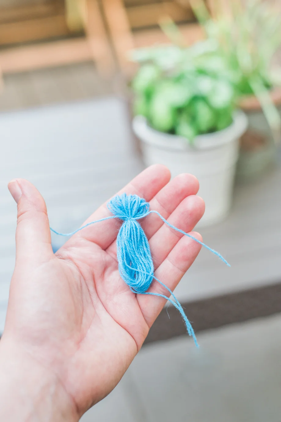 DIY-Make-your-own-tassels-lifestyleblog-anaisstoelen-5.jpg