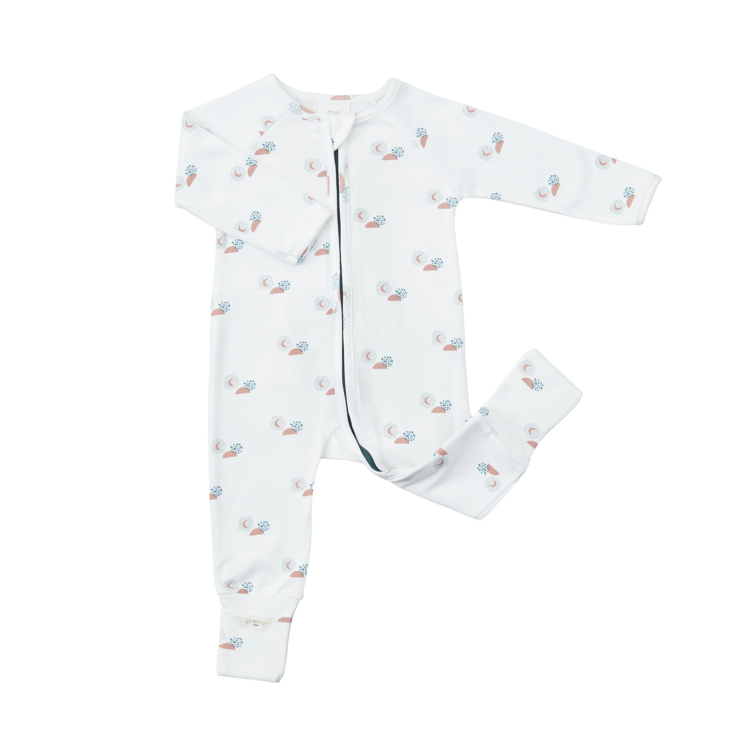 Mistral_pyjama_3.jpg