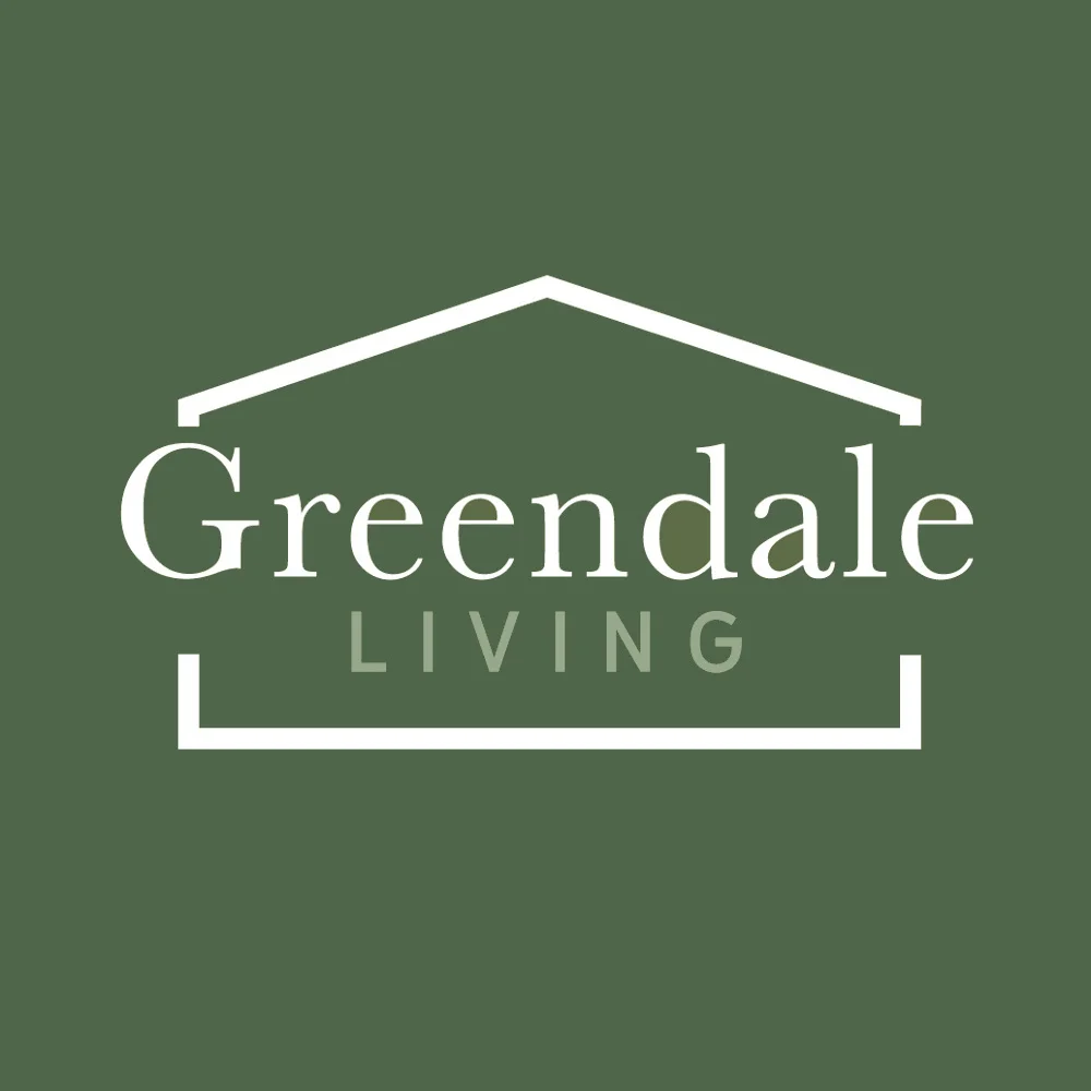GREENDALE_LIVING_LOGO_WHITE-01_SQ.jpg