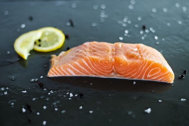 22% OFF!

Thick, succulent and flavoursome, this fresh Loch Duart Salmon Fillet is truly a little slice of heaven for your plate... and this weekend ONLY, it's 22% off.

#salmon #fish #freshfish #lochduart #lochduartsalmon #salmonlover #salmonislife 